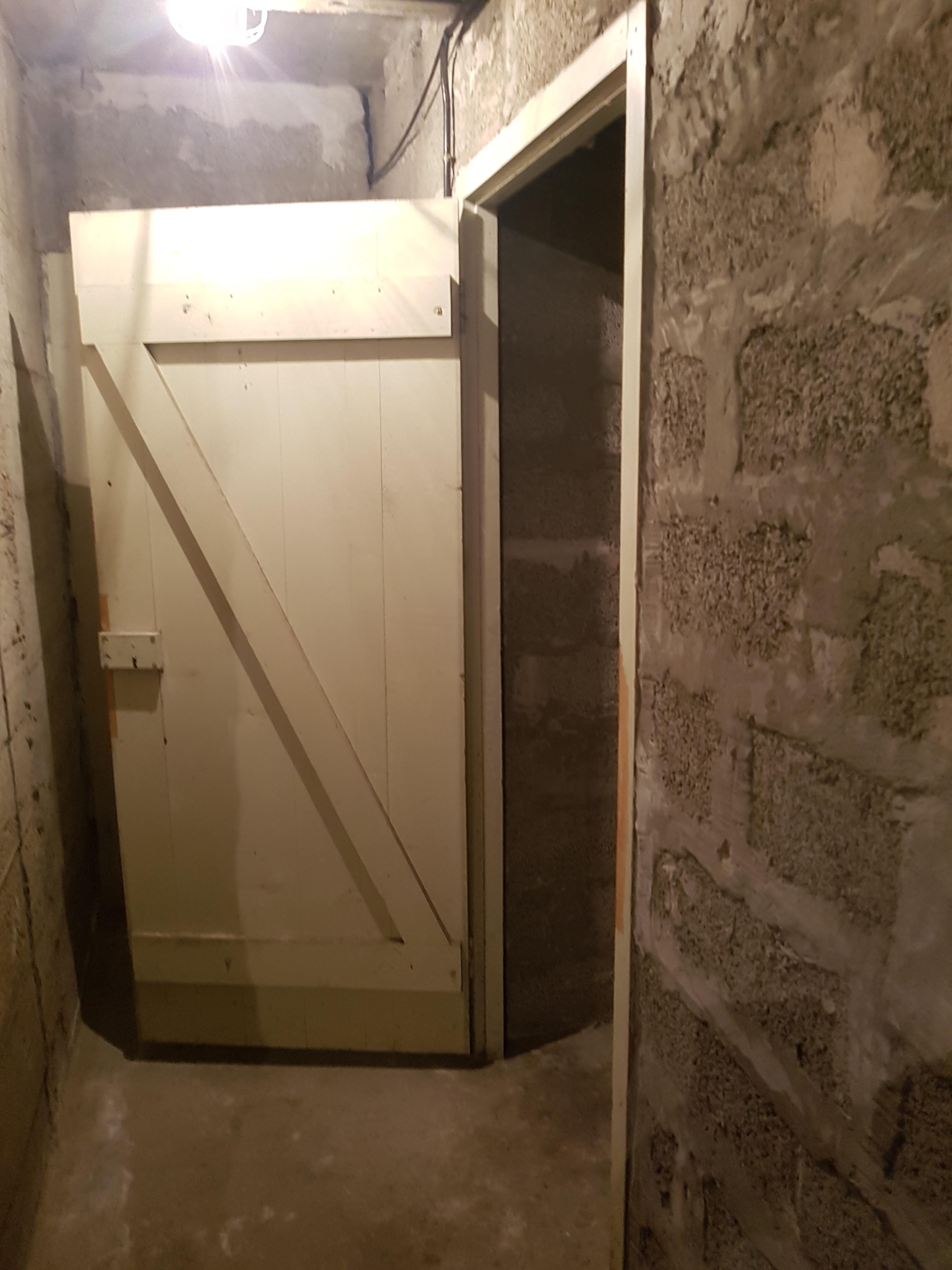Cave pour stockage