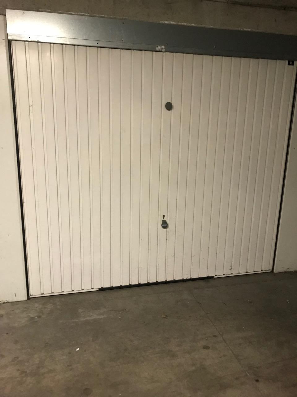 Garage fermé accessible proche Toulouse