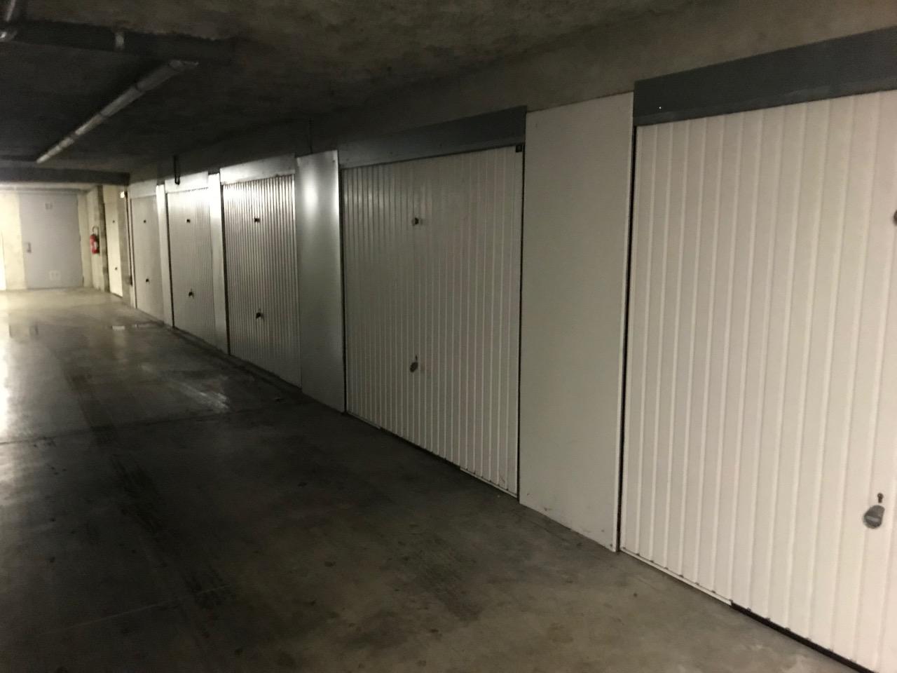 Garage fermé accessible proche Toulouse