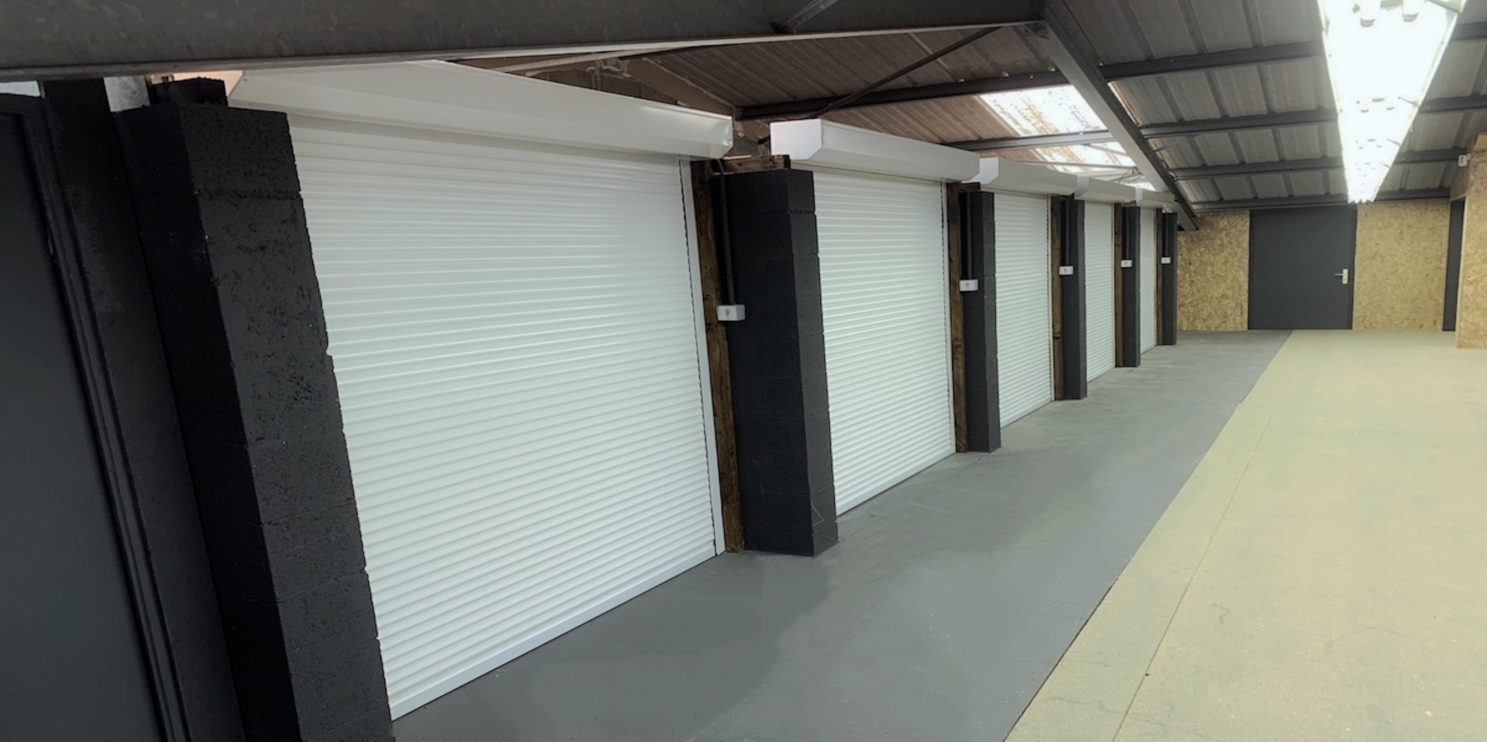 Boxes de Stockage - Garde-Meubles - Conteneurs -
