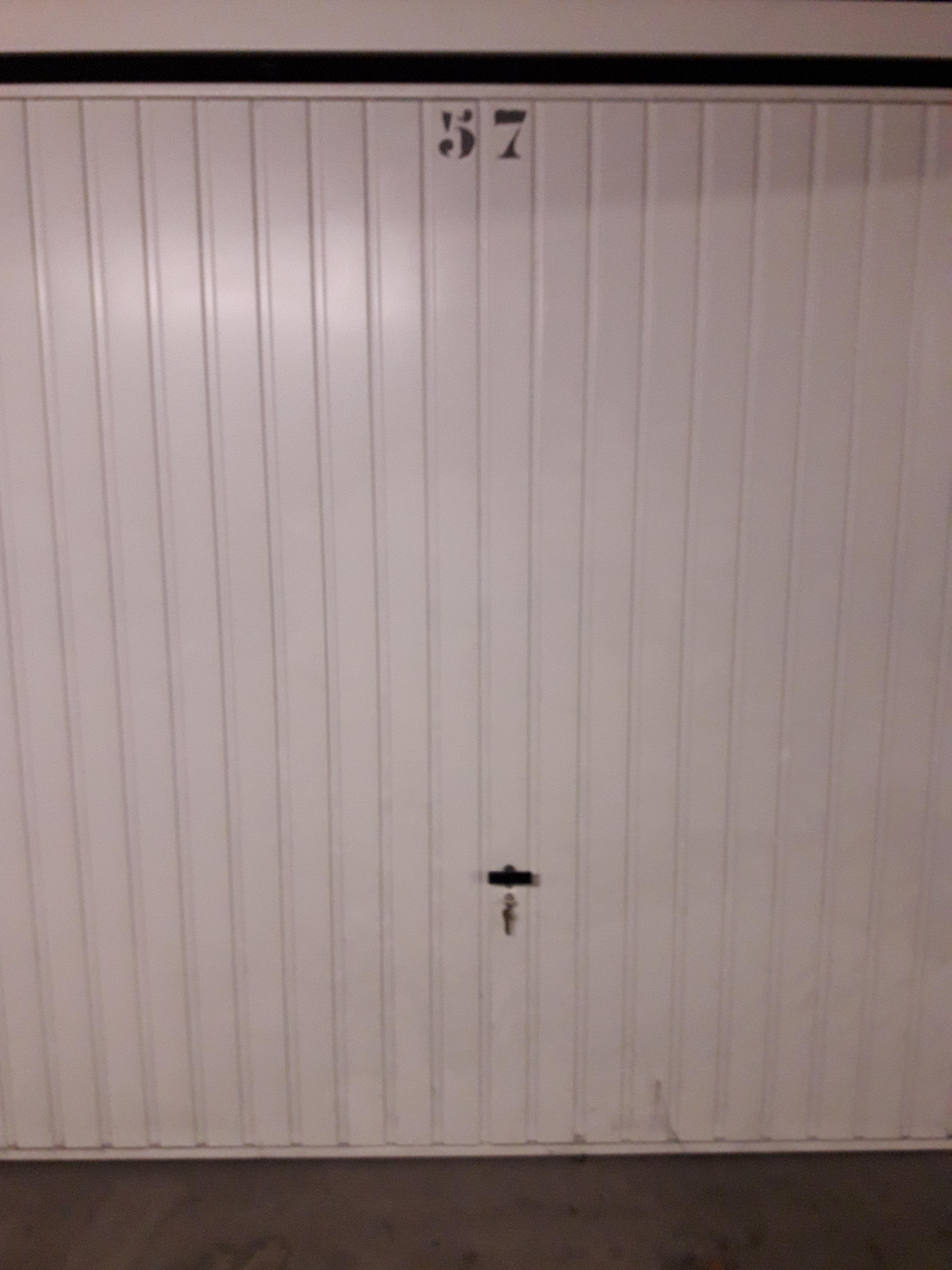 Garage à louer / Lyon 8 / Moulin