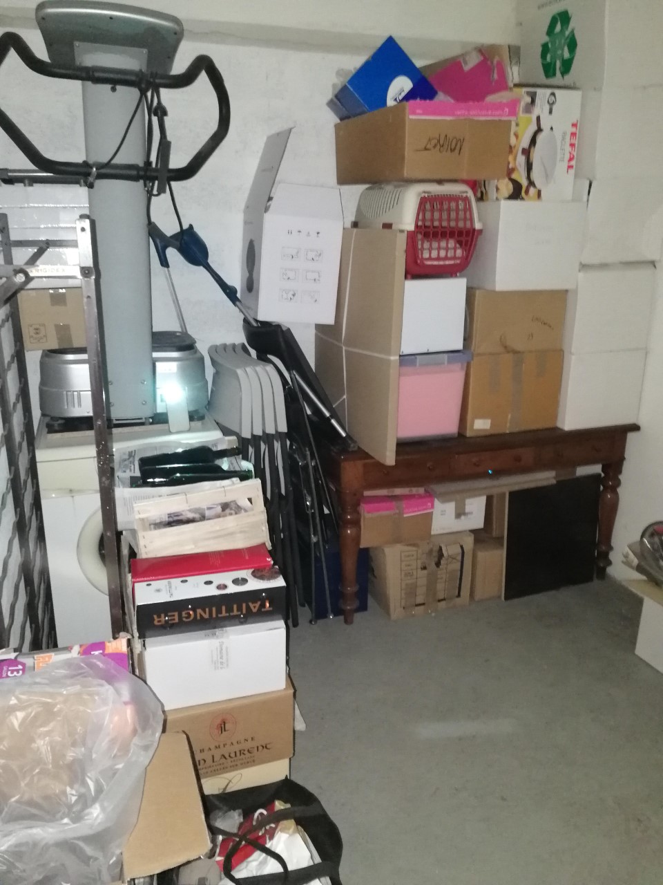 ZONE DE STOCKAGE /GARDE MEUBLE