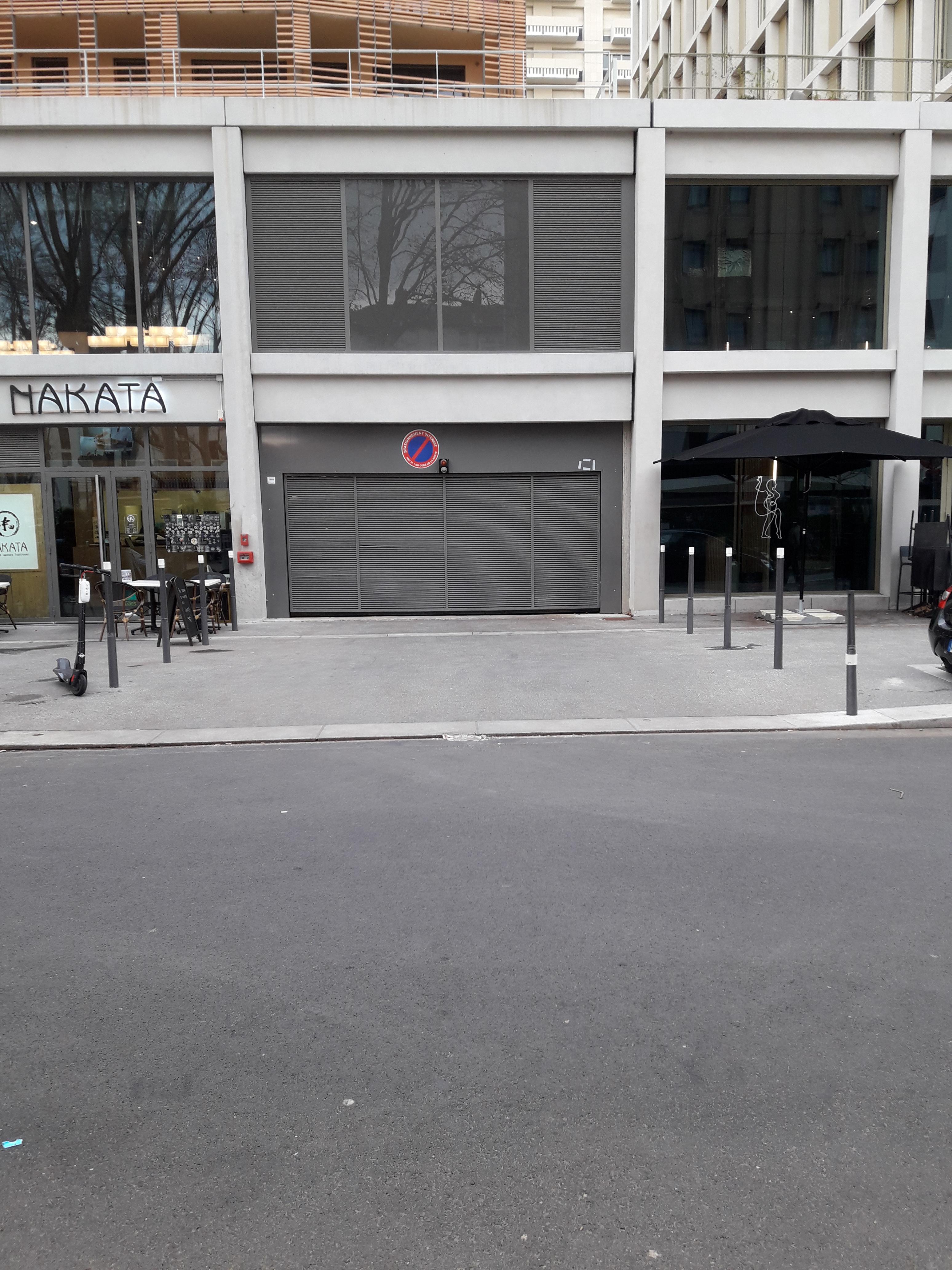 Garage en sous-sol / Lyon 3