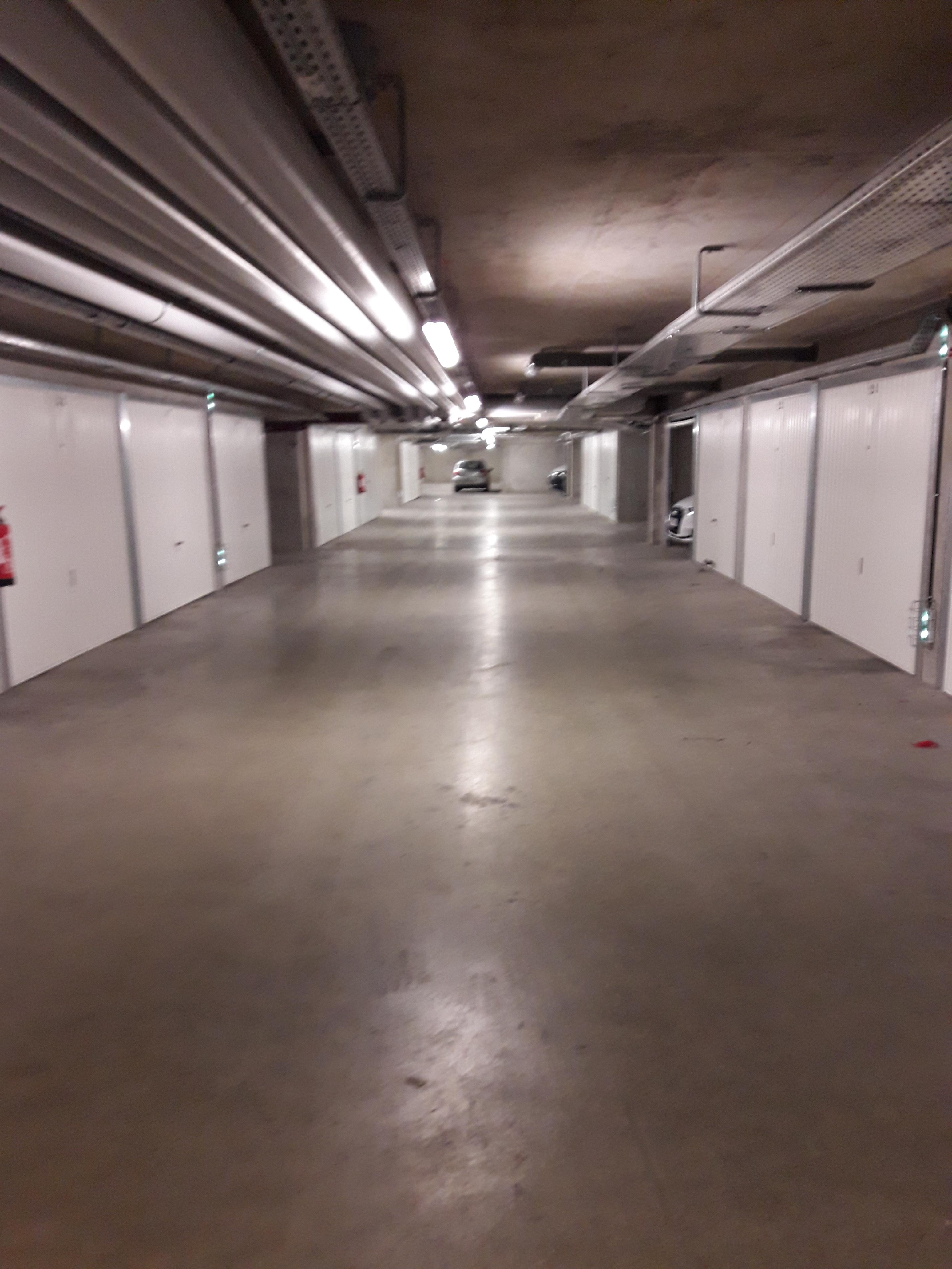 Double garage / Lyon 3 / Proche de
