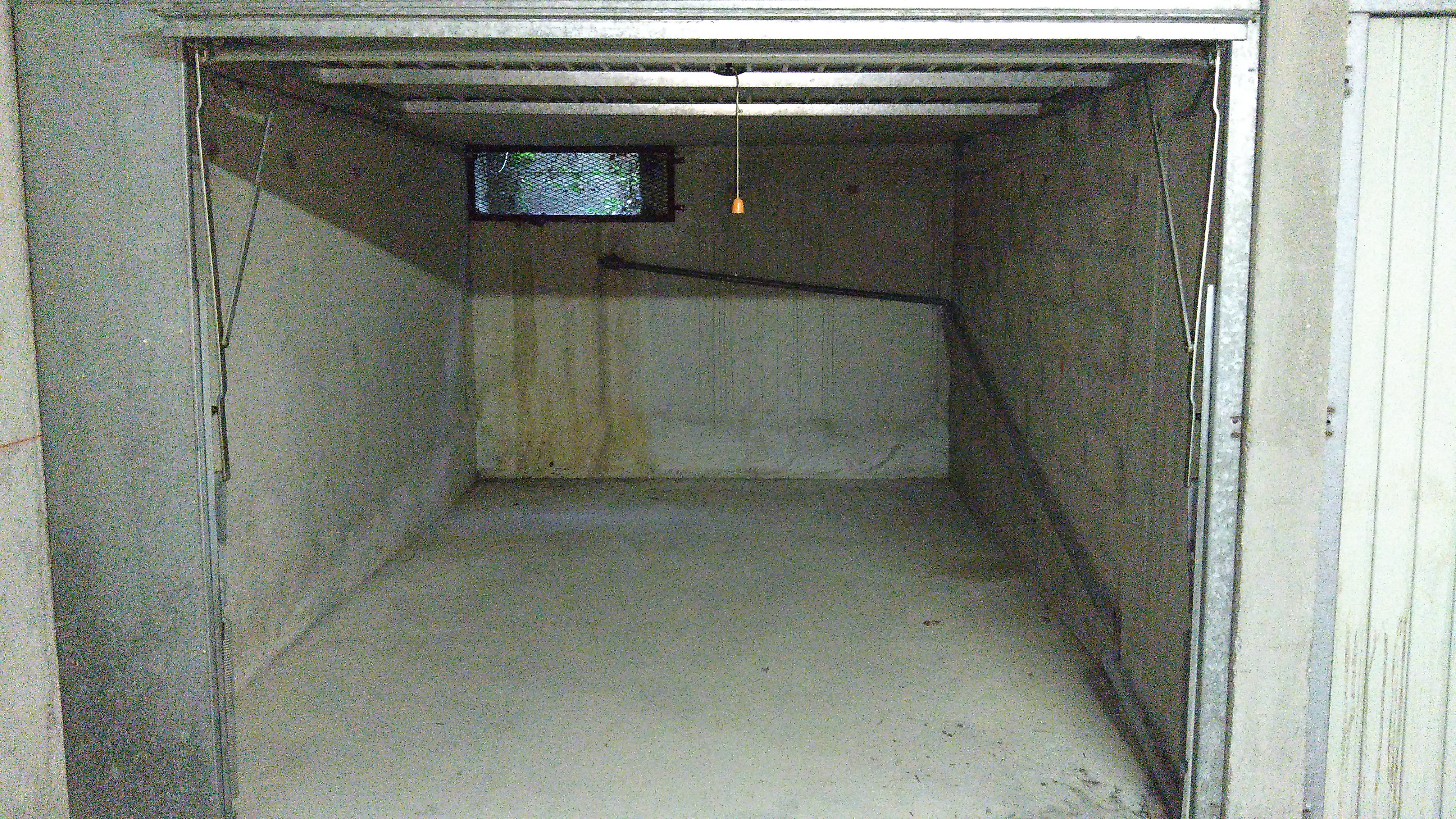 GARAGE A LOUER / BOURG