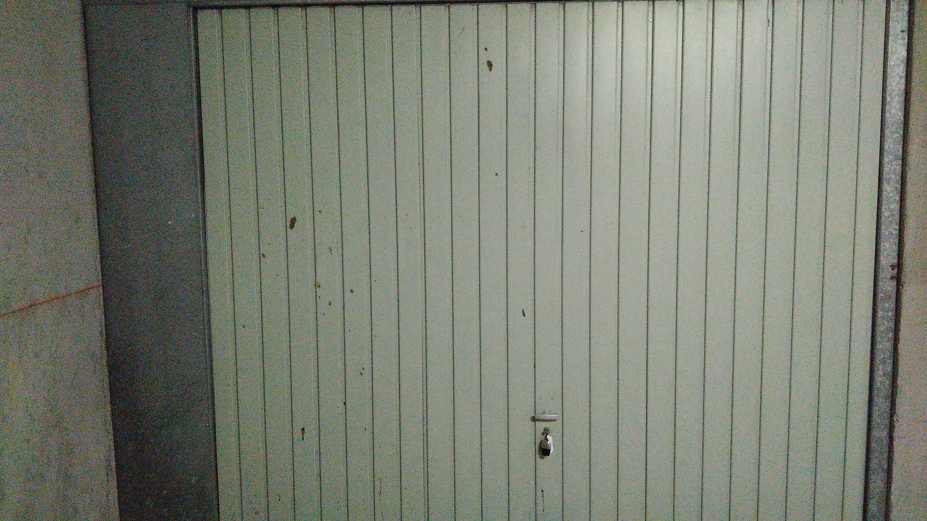 GARAGE A LOUER / BOURG