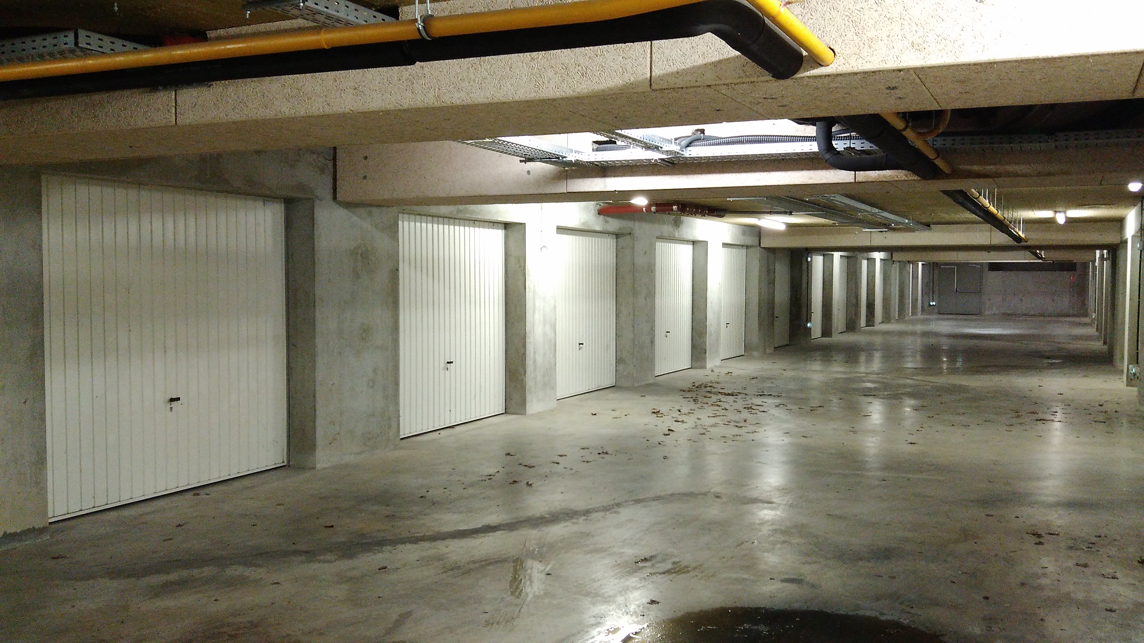 Parking en sous-sol / Lidl de Bourg-en-Bresse