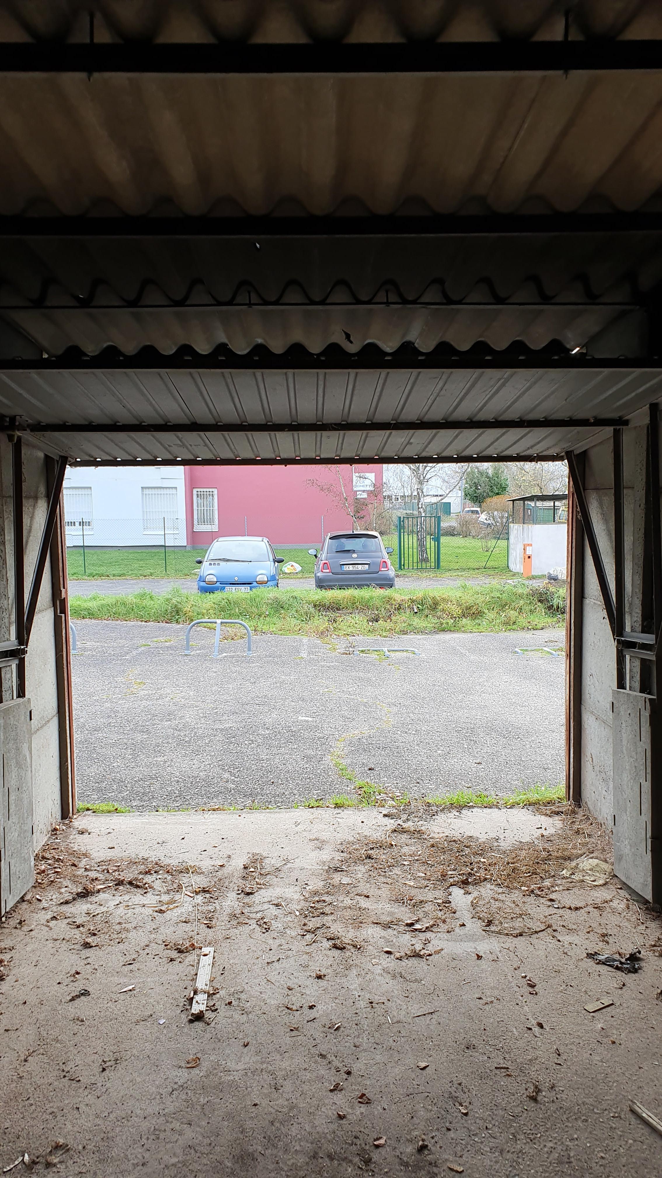 Garage extérieur stockage ou parking - KEY
