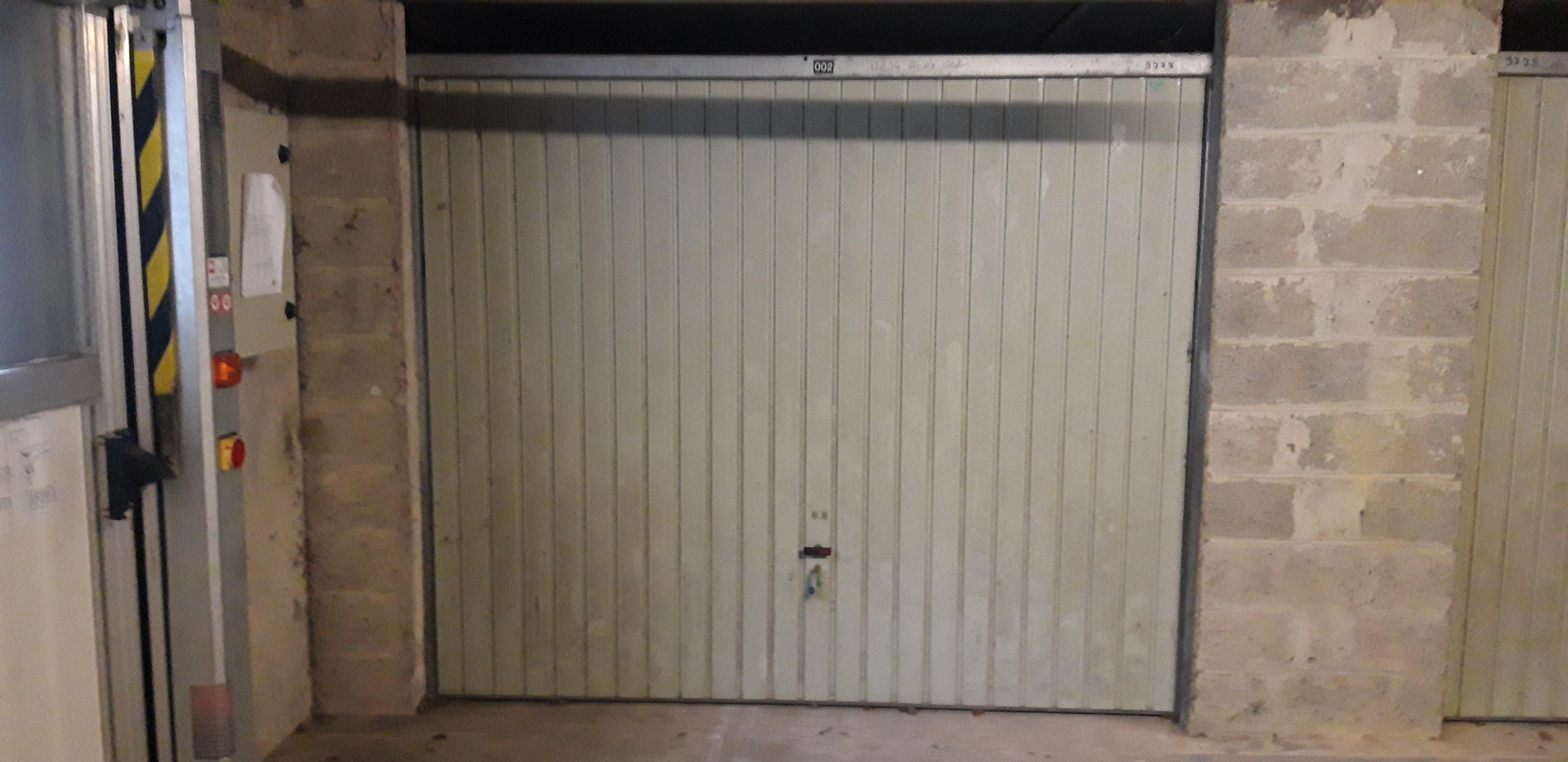 15m² à louer / parking