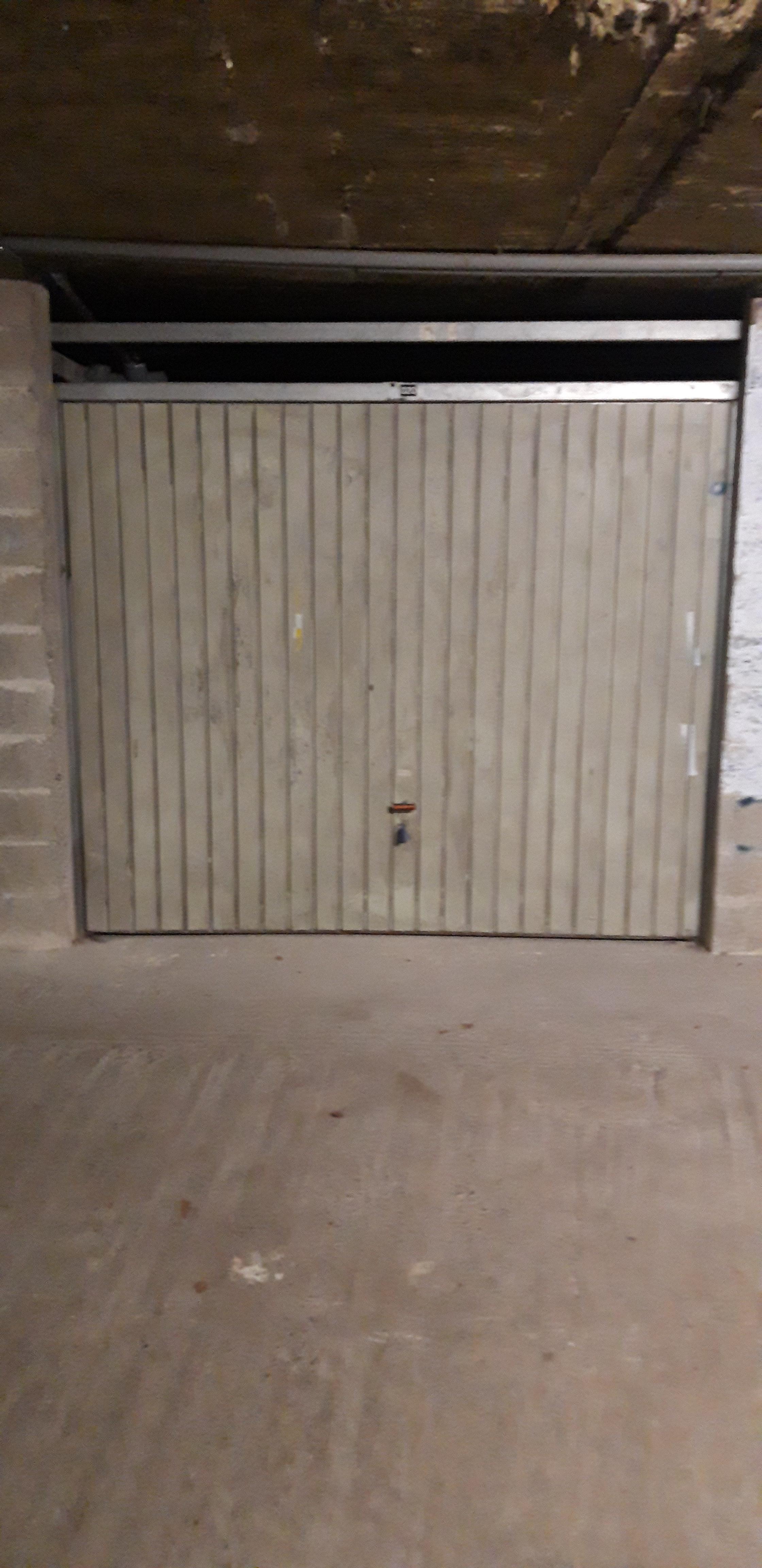 Garage privé / Chateaubourg