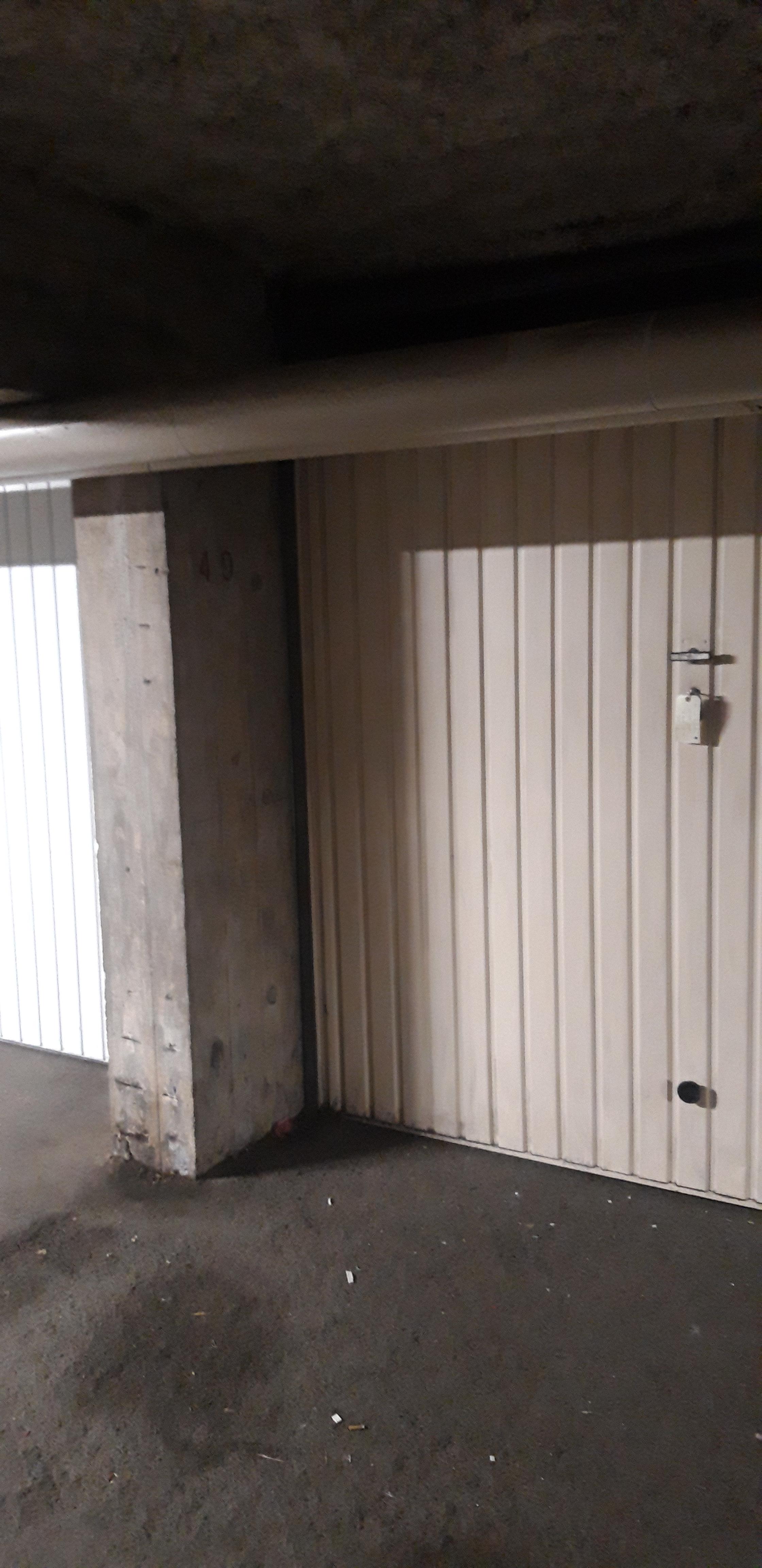 Garage en sous-sol à la location sur Vitré