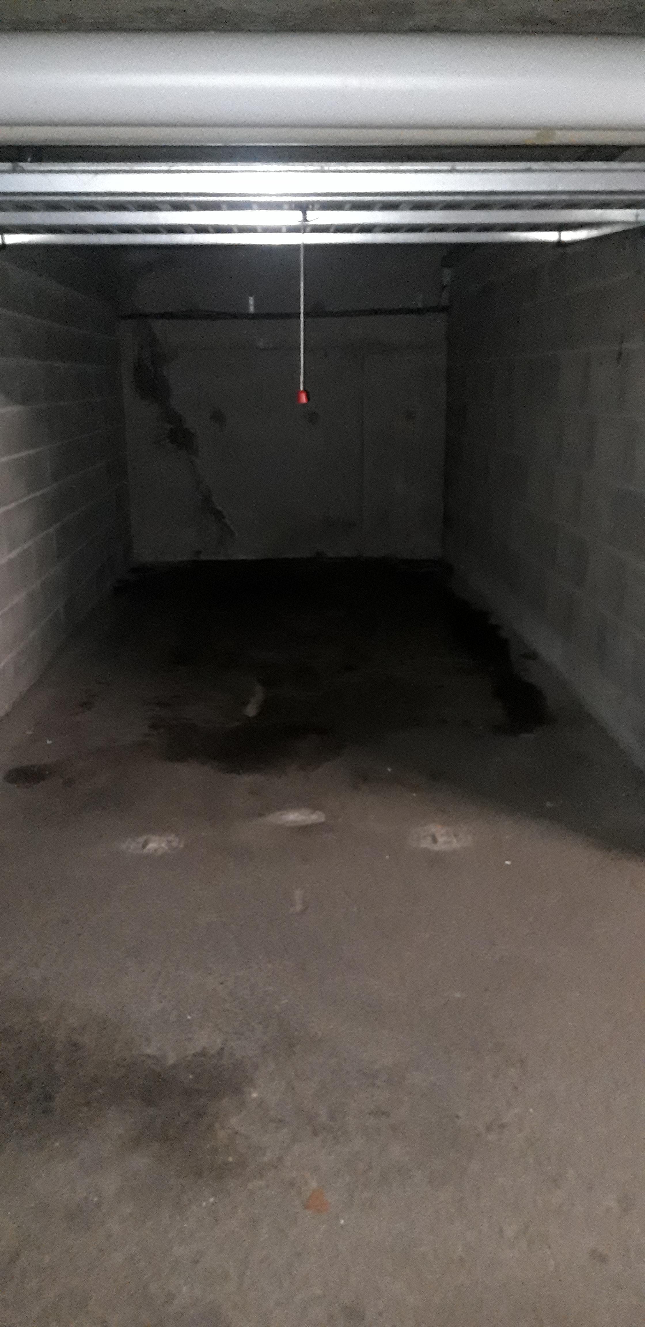 Garage en sous-sol à la location sur Vitré