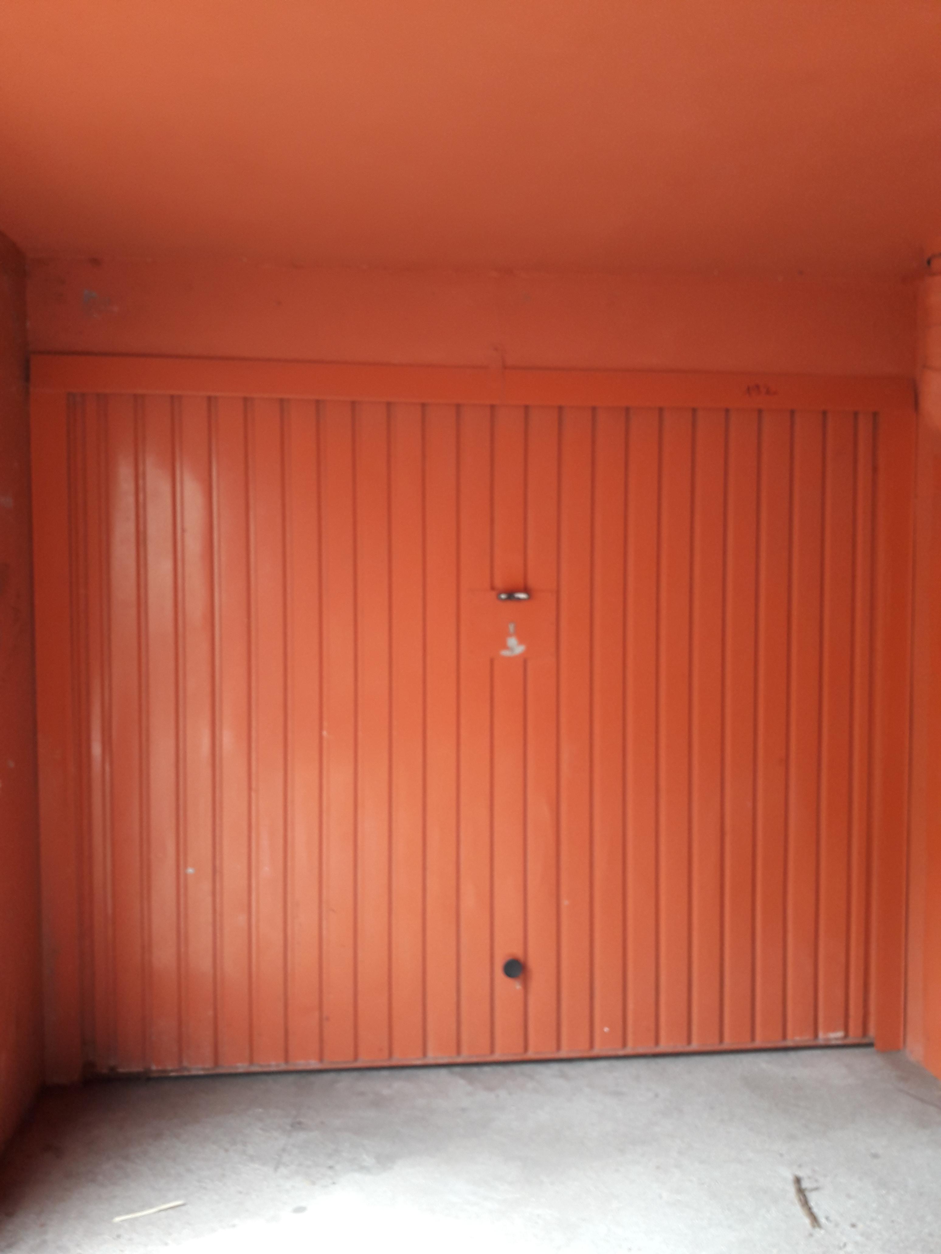 Garage en rez de chaussée sécurisé