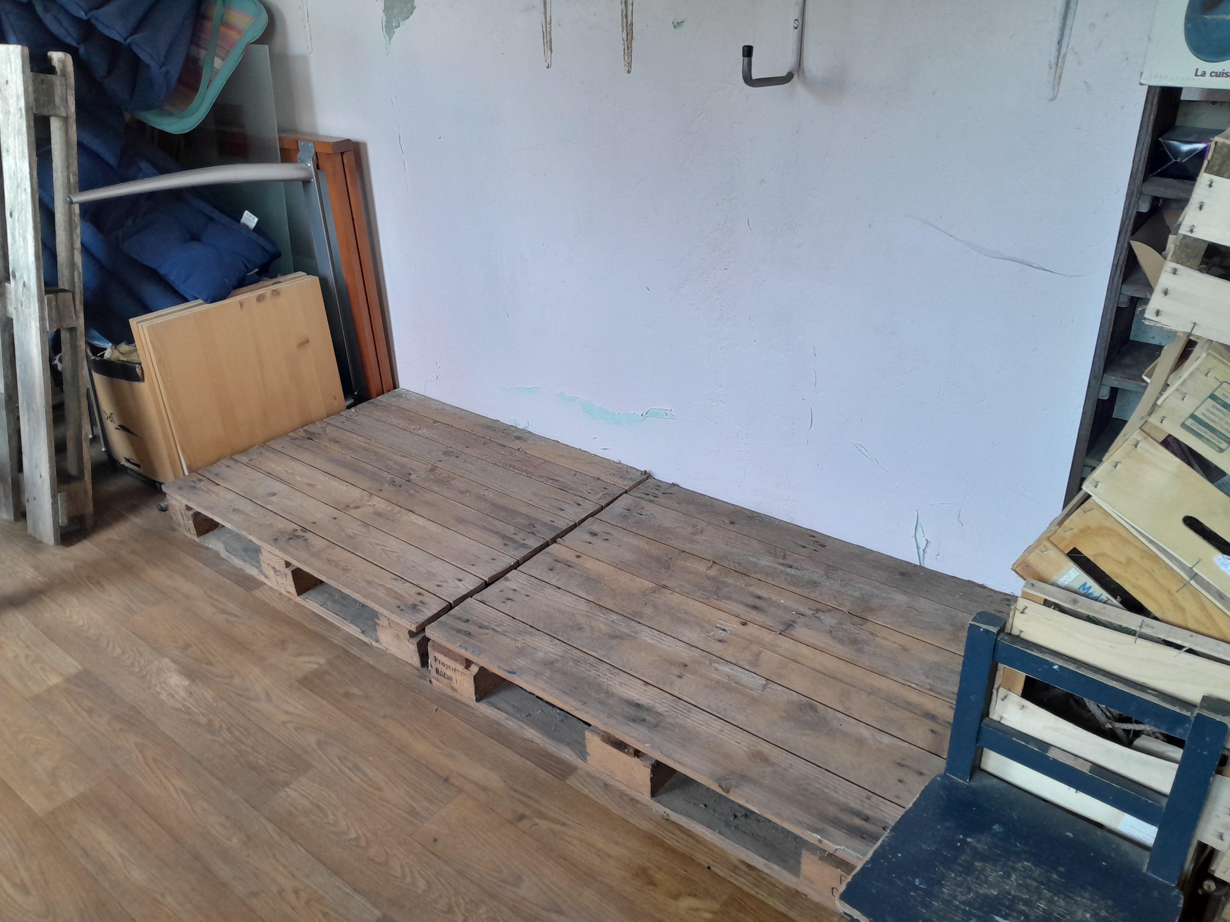 Espace de stockage dans garage sécurisé facile d'accès
