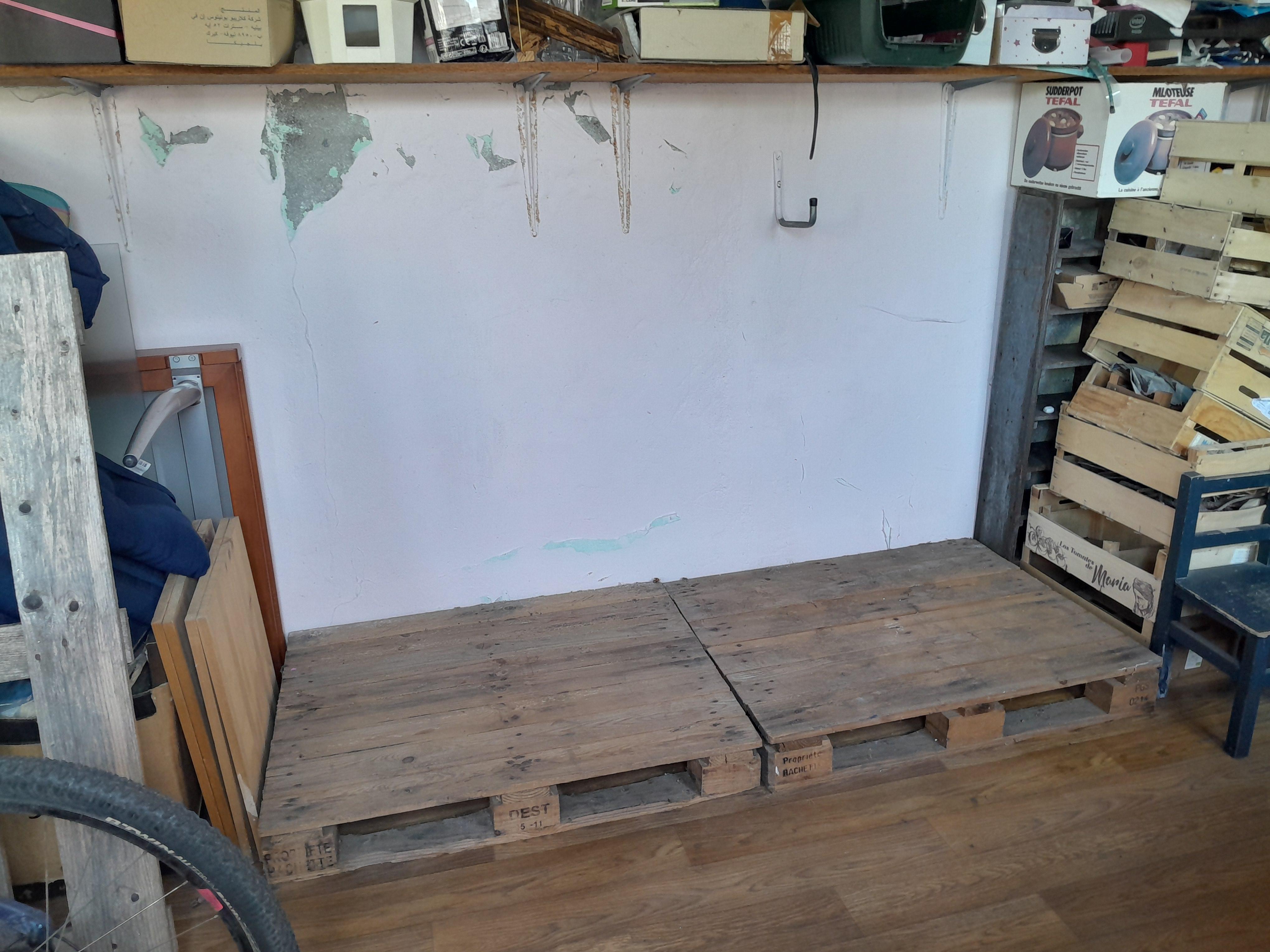 Espace de stockage dans garage sécurisé facile d'accès
