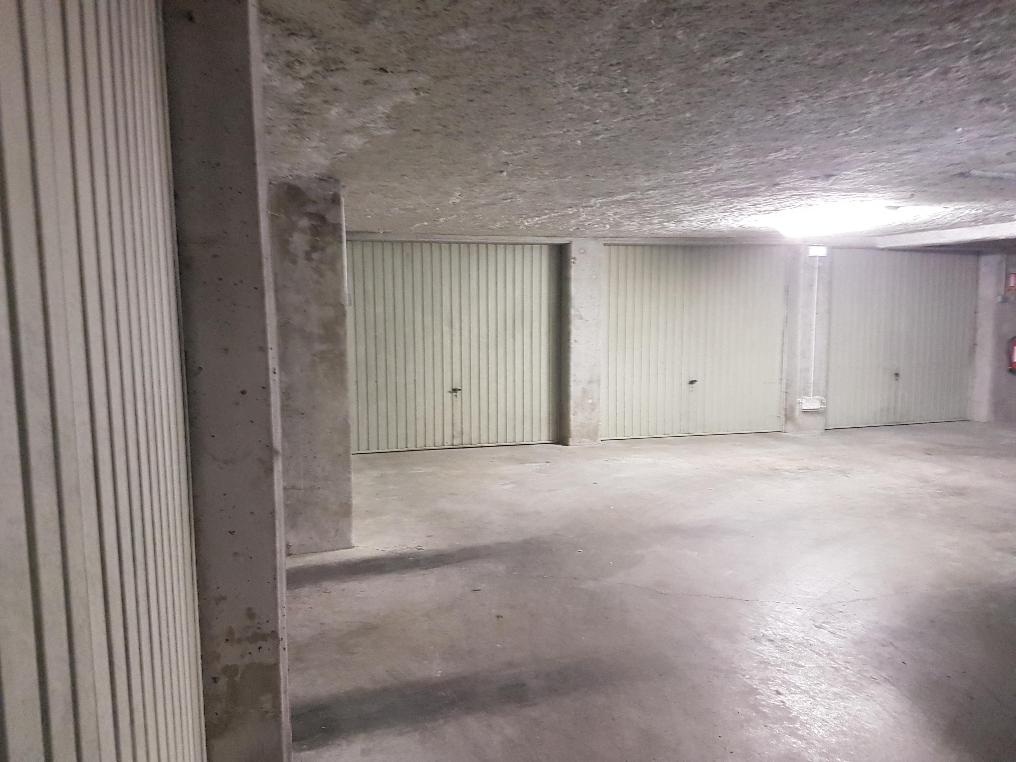 Garage sécurisé en sous-sol