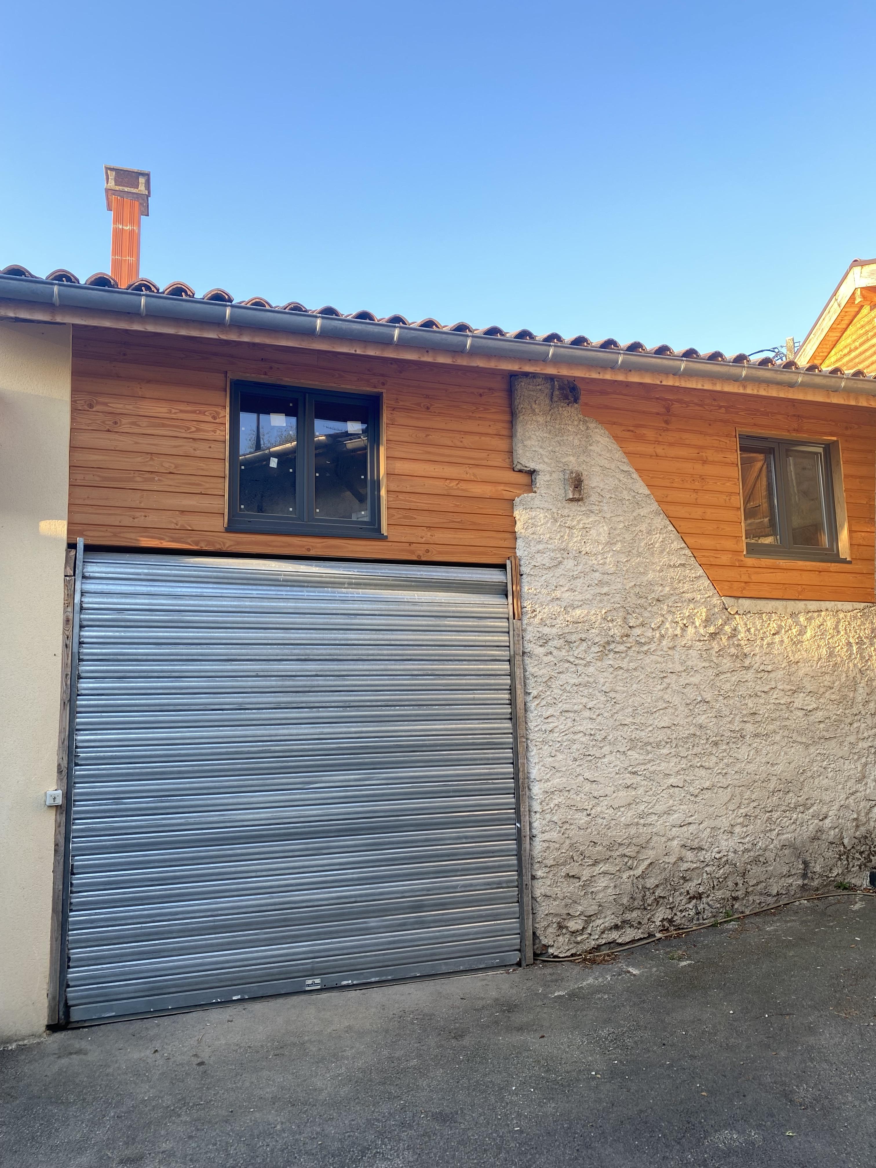Local dépôt 30m2 minimum