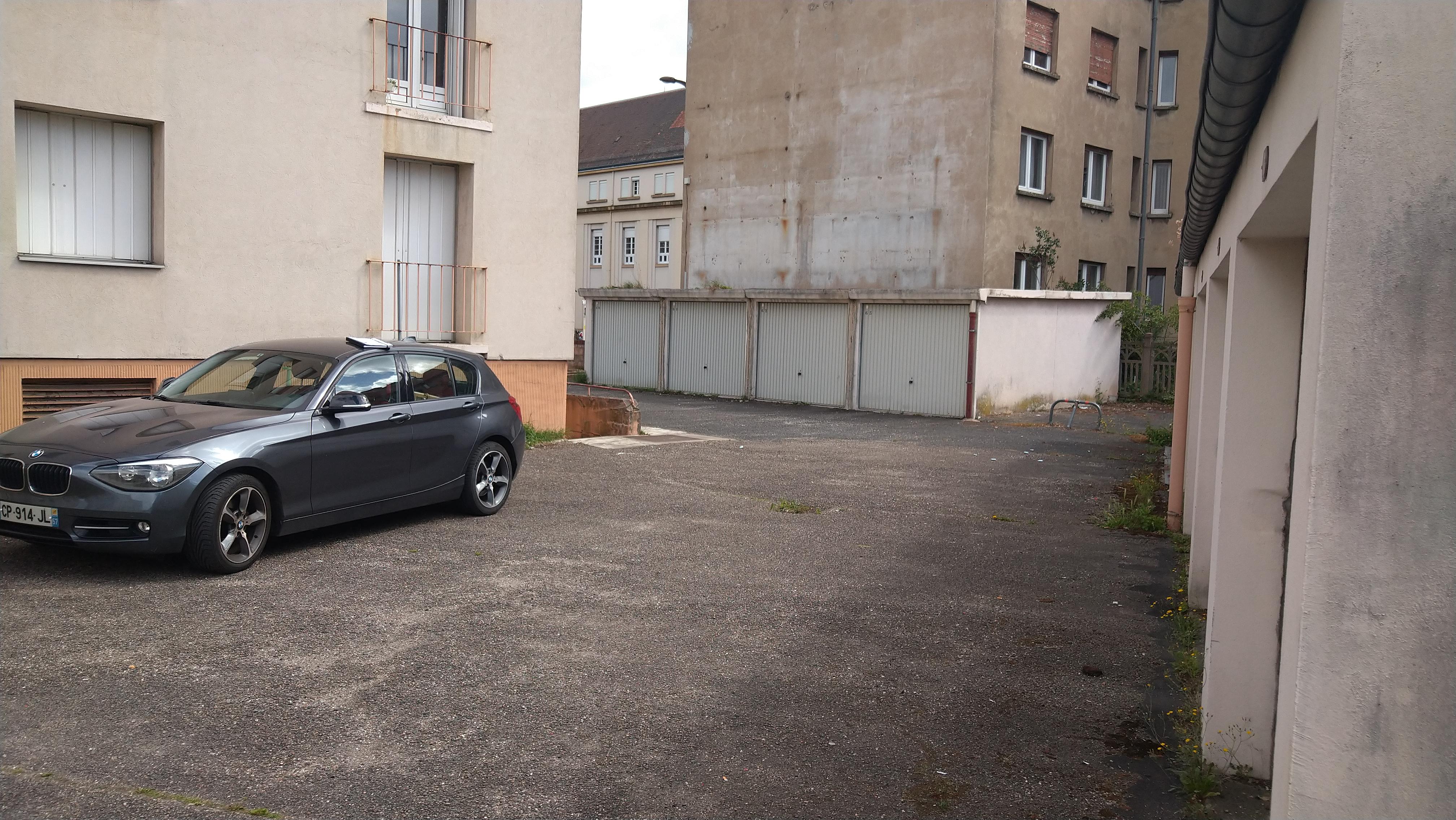 Garage sécurisé en centre-ville