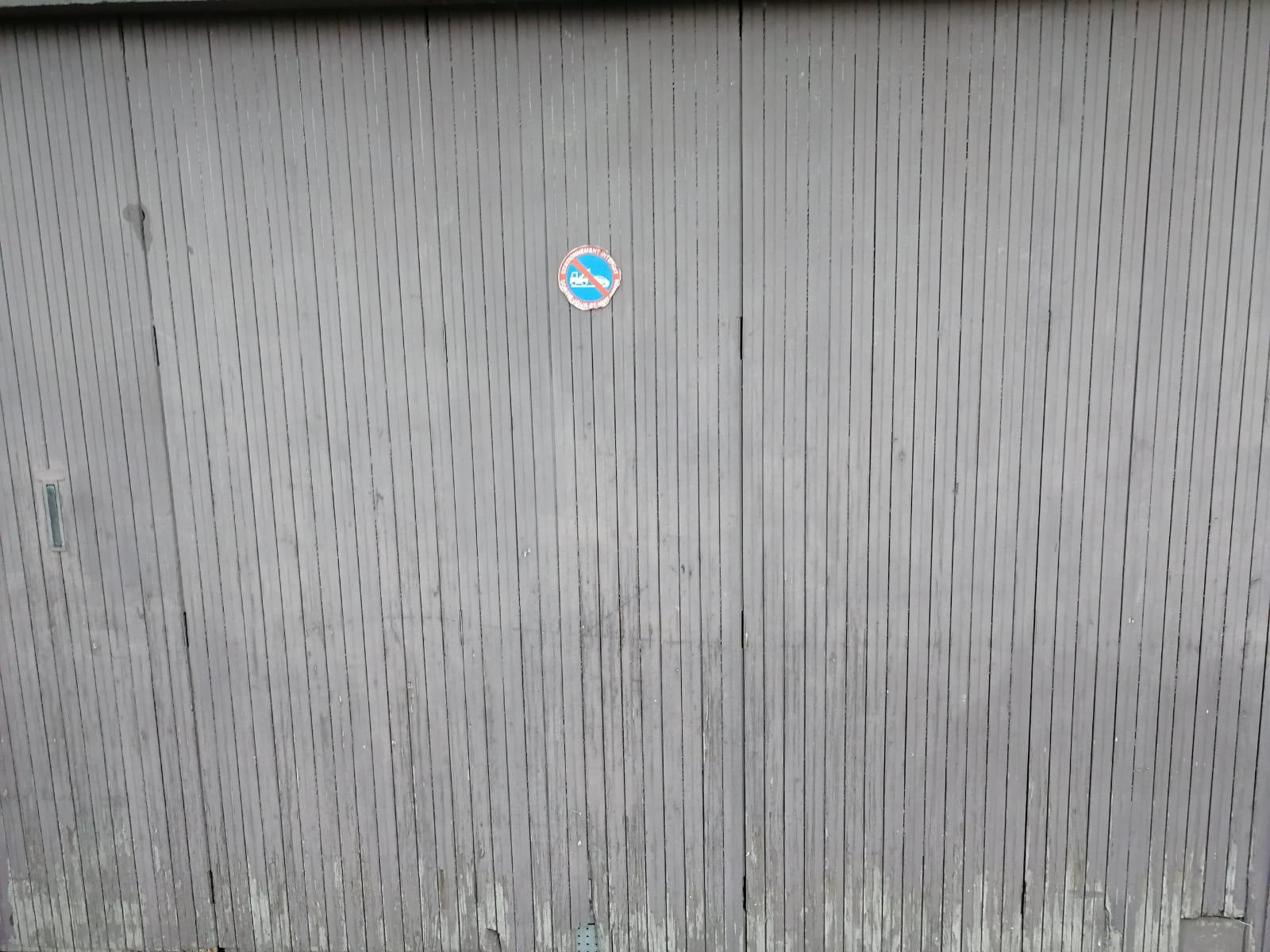 Garage sec - dans endroit calme