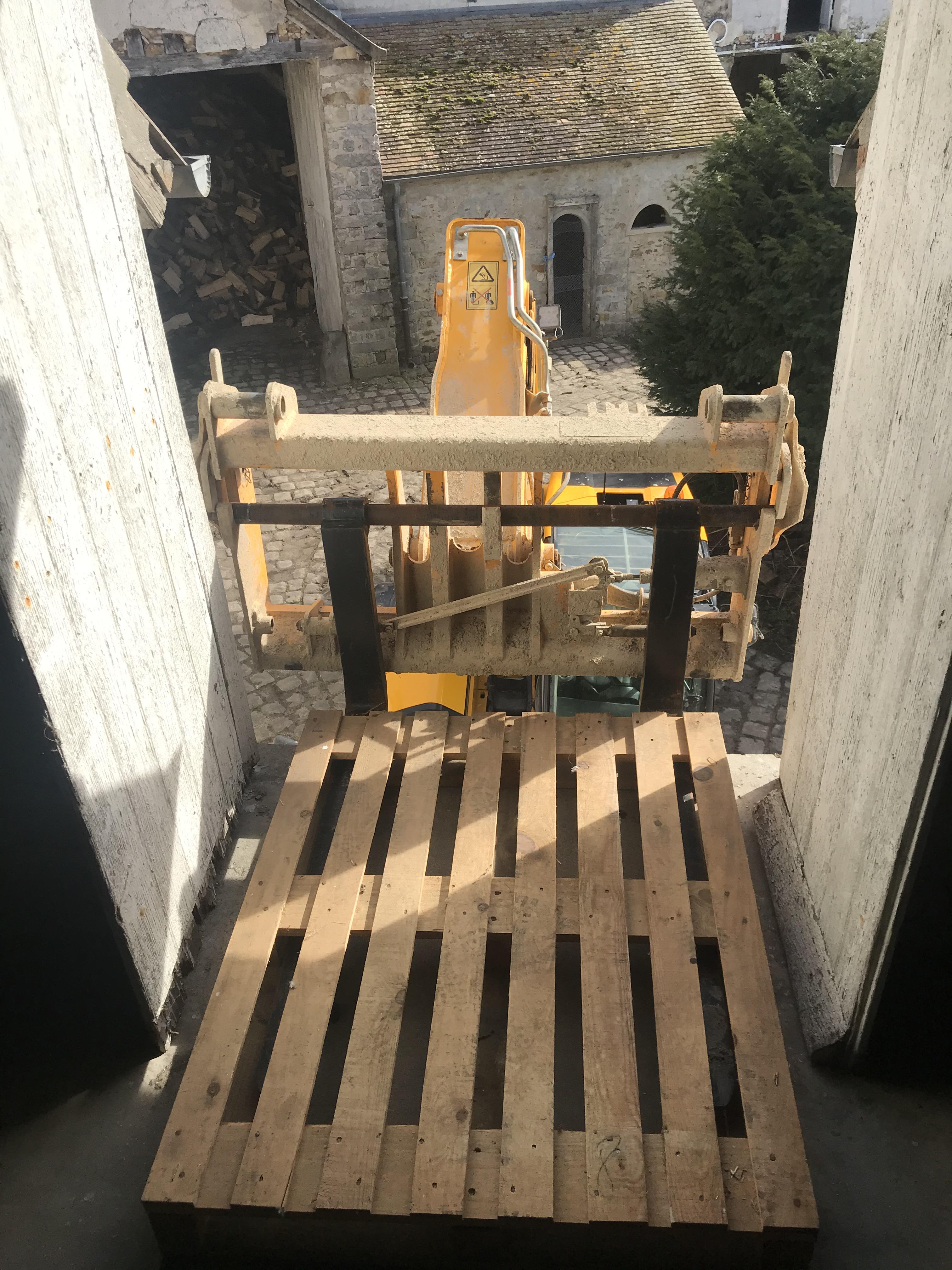 A l’étage d’un bâtiment agricole