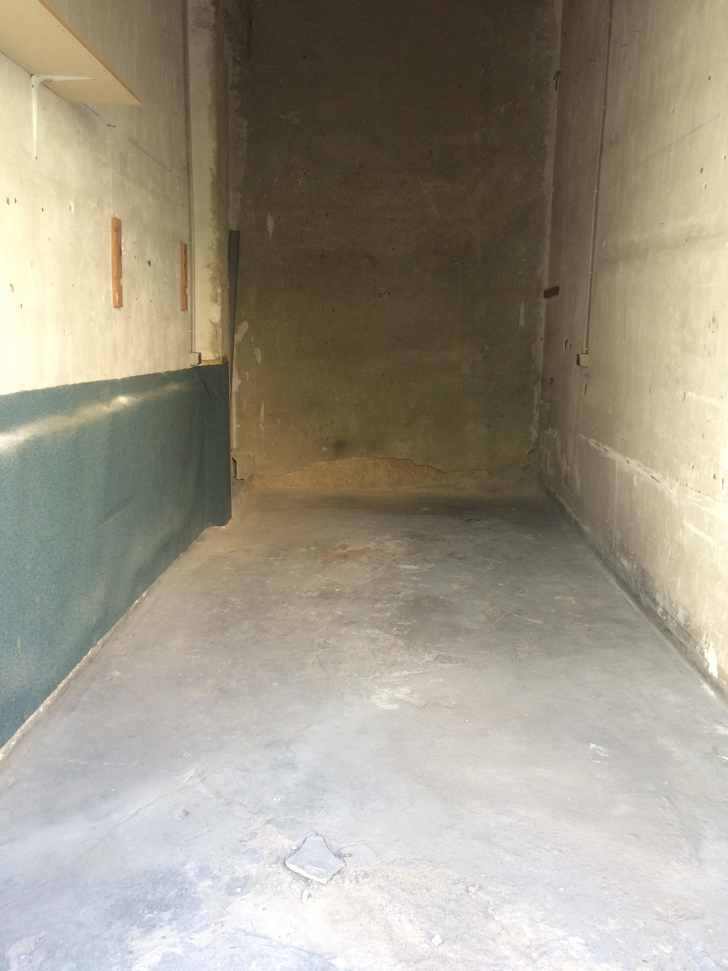 Garde meuble - Stockage d’affaires dans garage