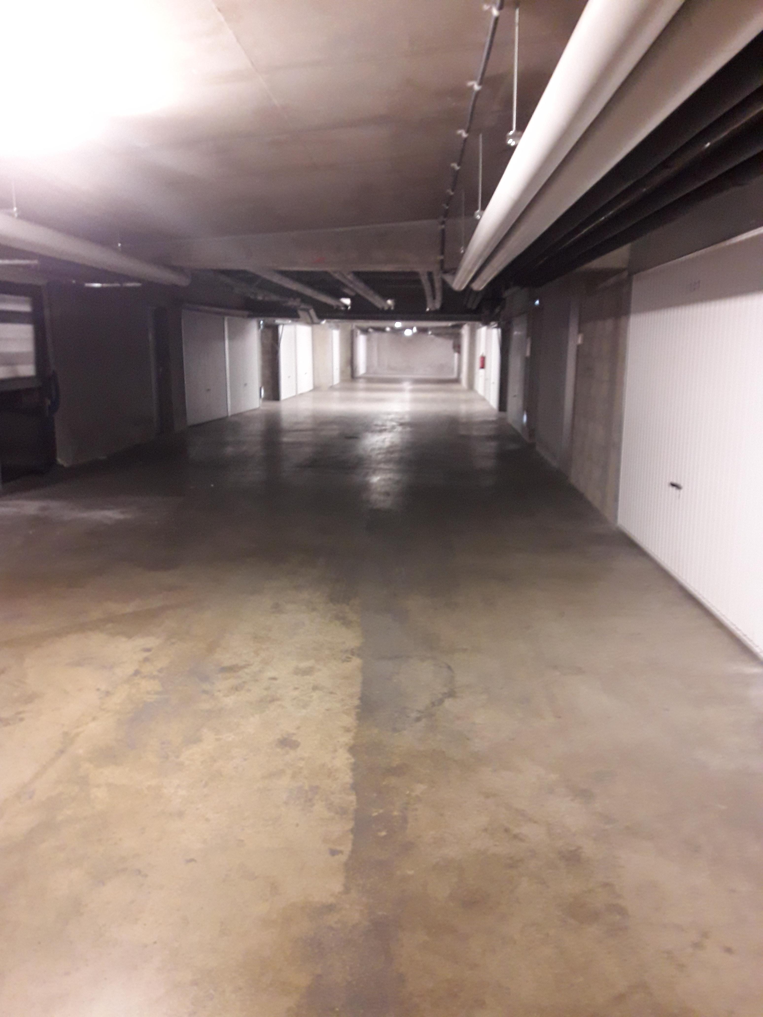 Garage à louer / Lyon 9ème / Rochecardon