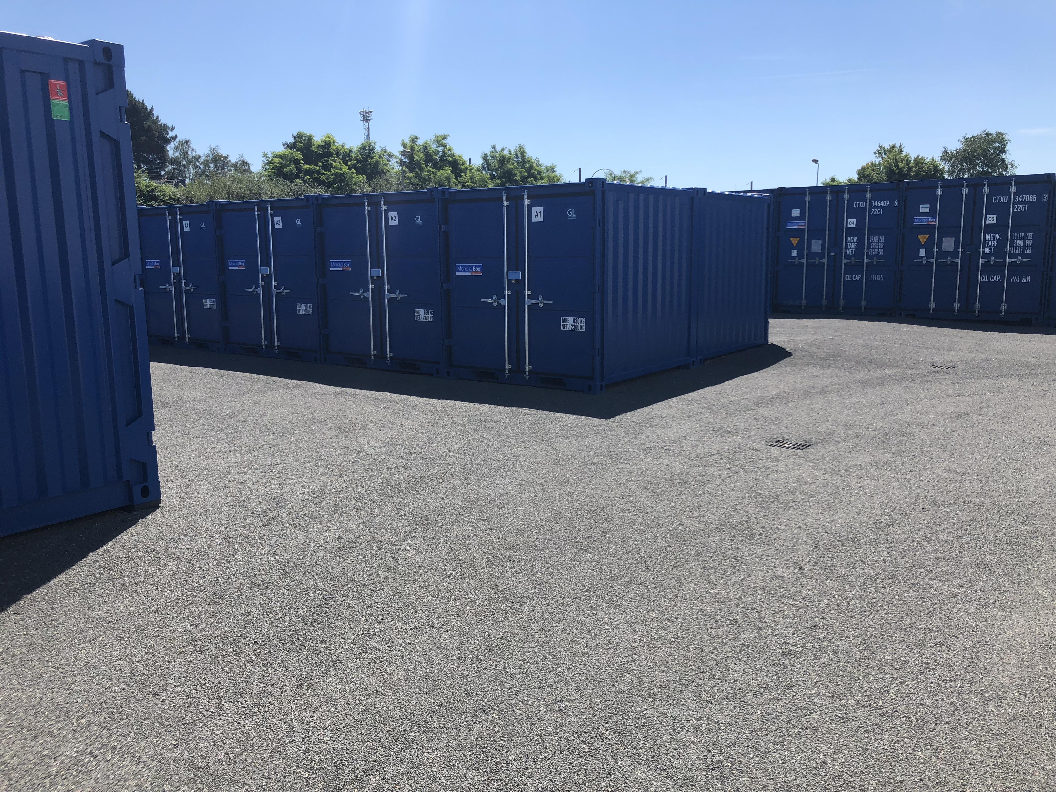 Box à louer / Garde-meuble / stockage