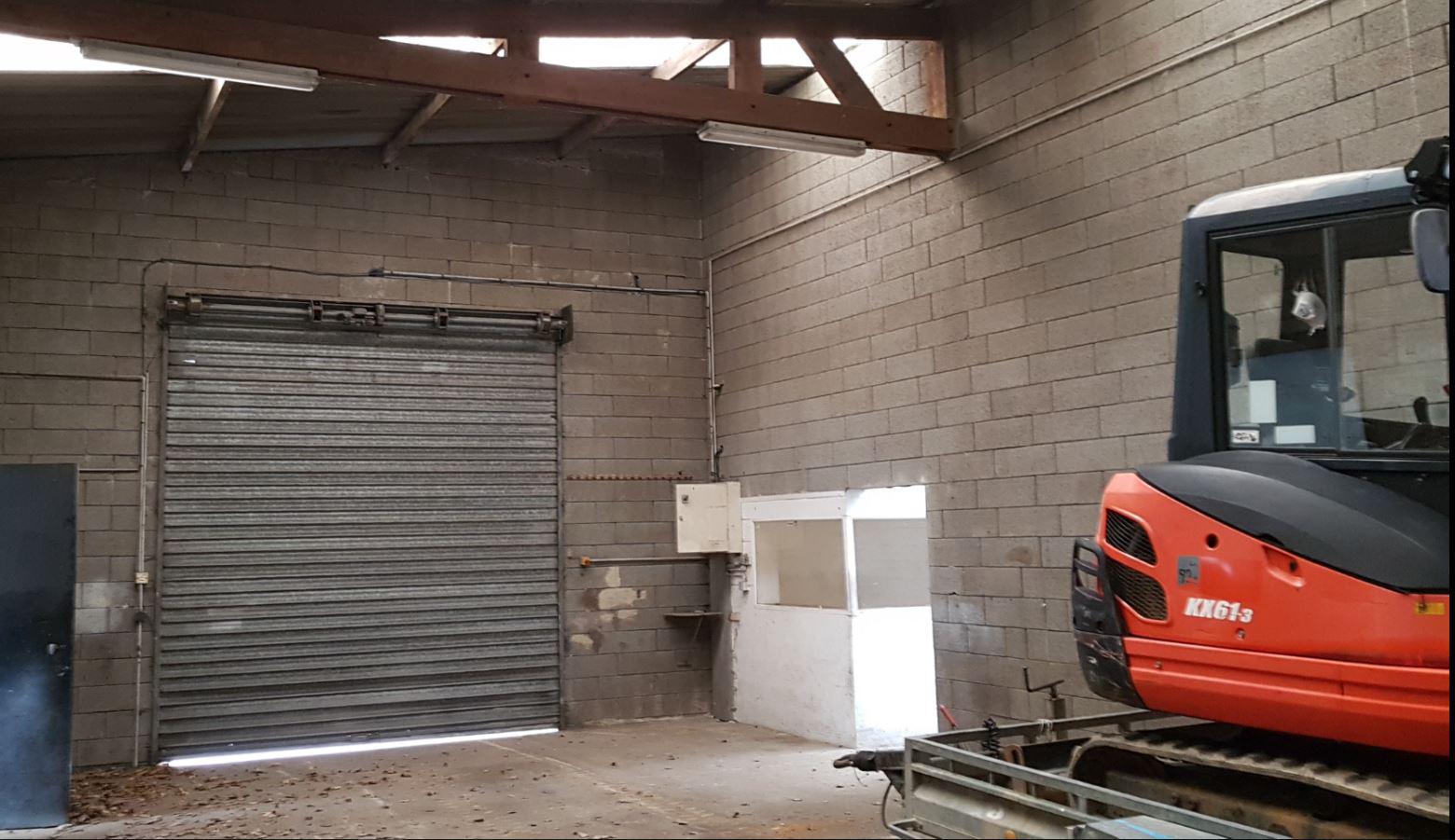 Box de stockage porte 4 m de haut,