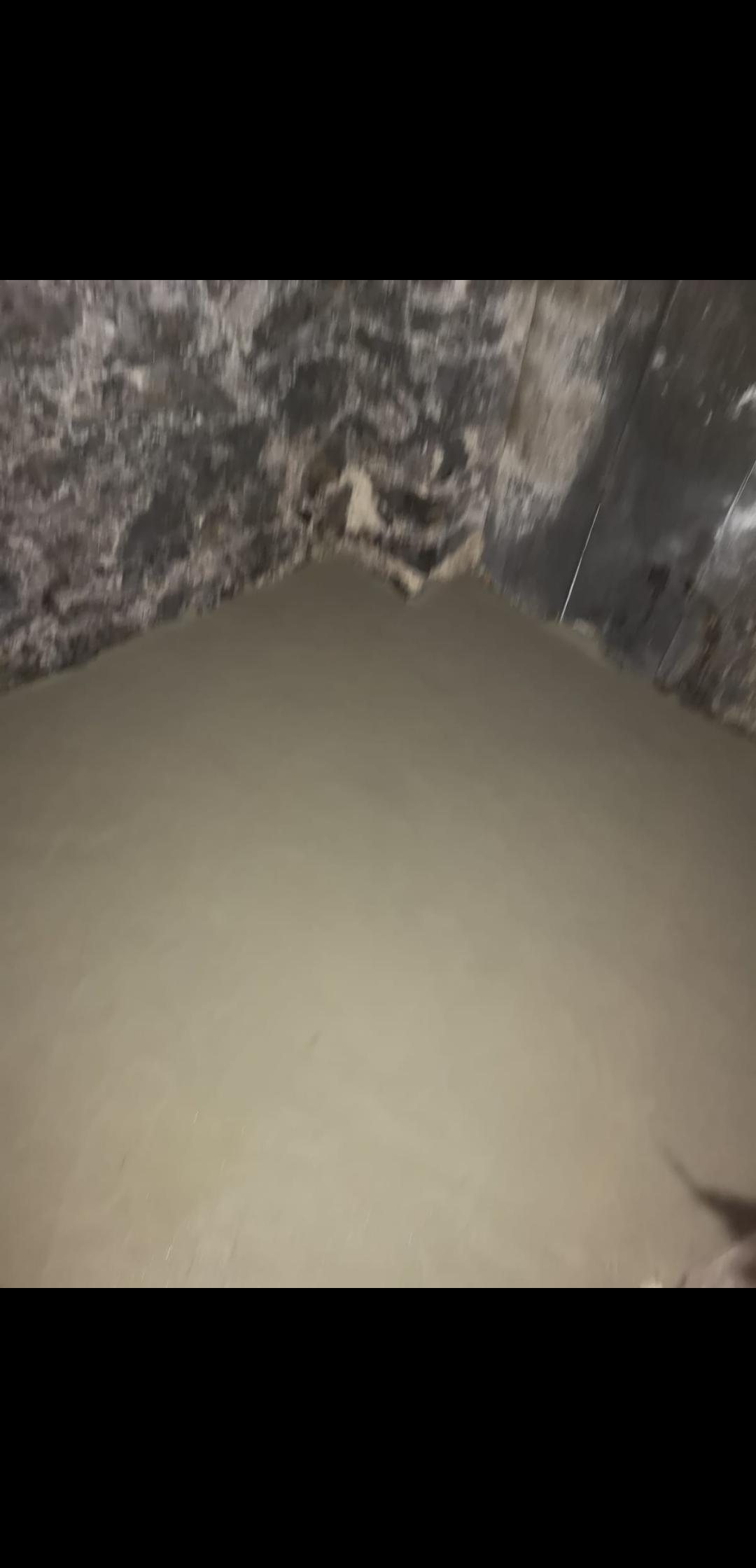 Cave de 1,6m2
