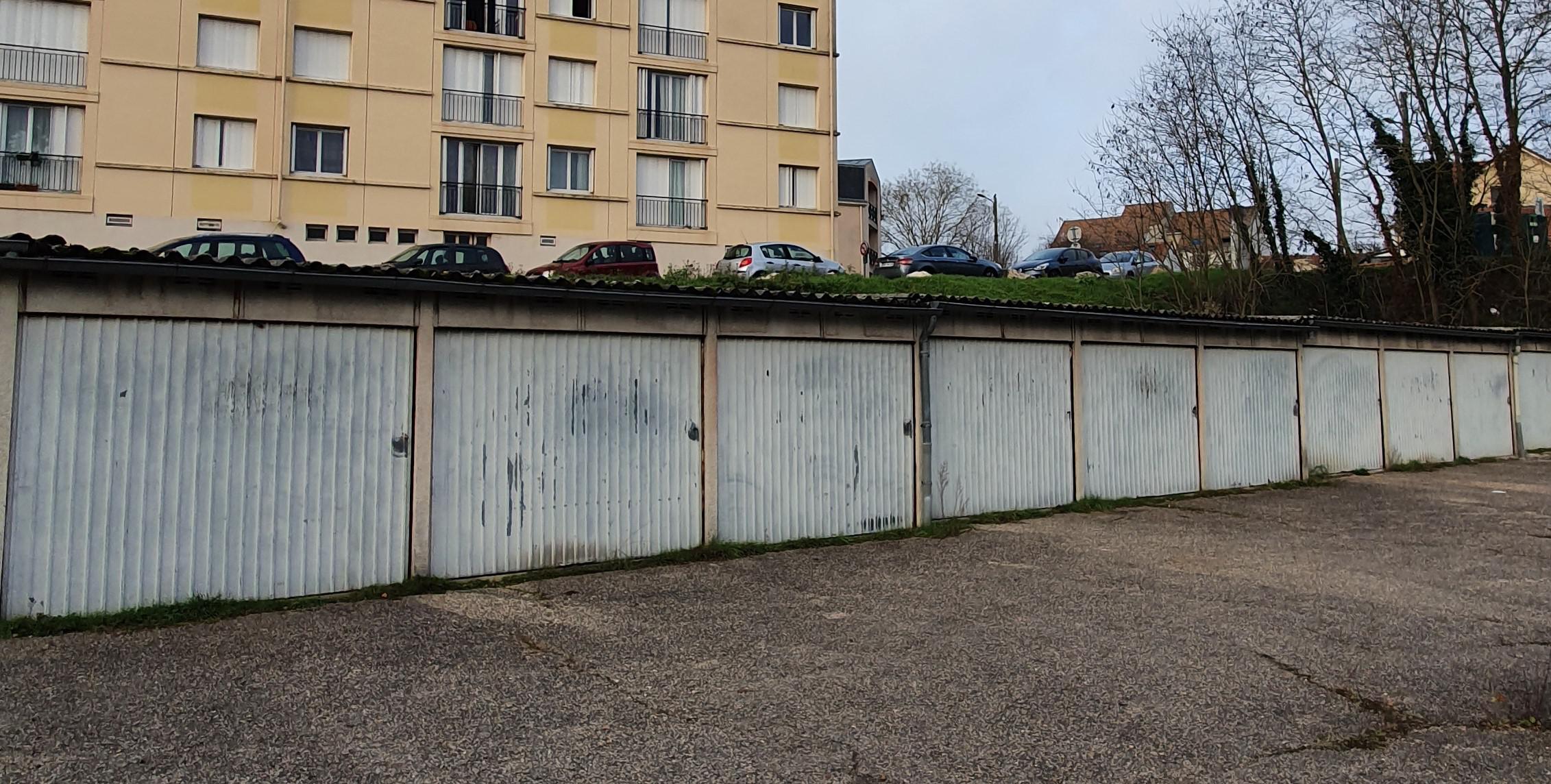 Garage à louer - proche Gare de Melun