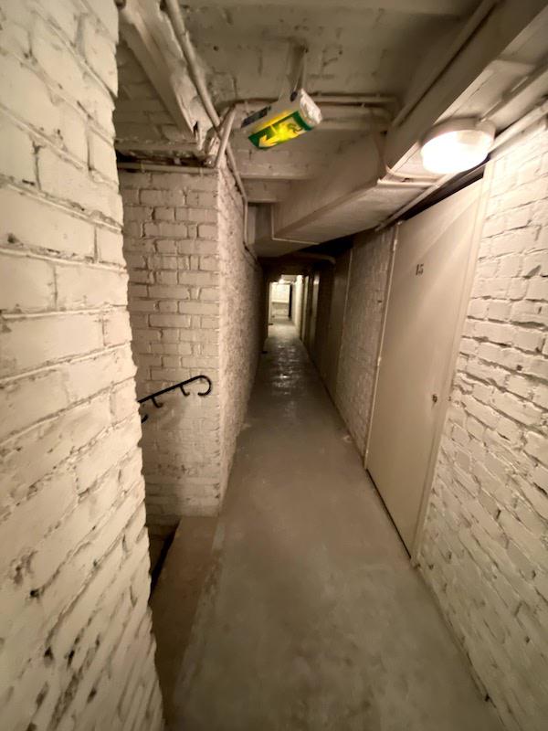 Grande cave sèche, saine et sécurisée