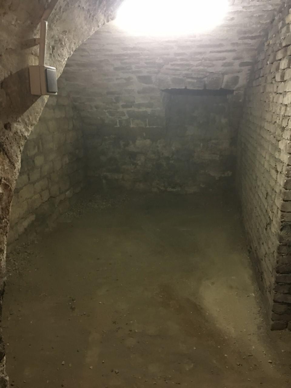 Cave voûtée 14m2 au cœur de Clichy
