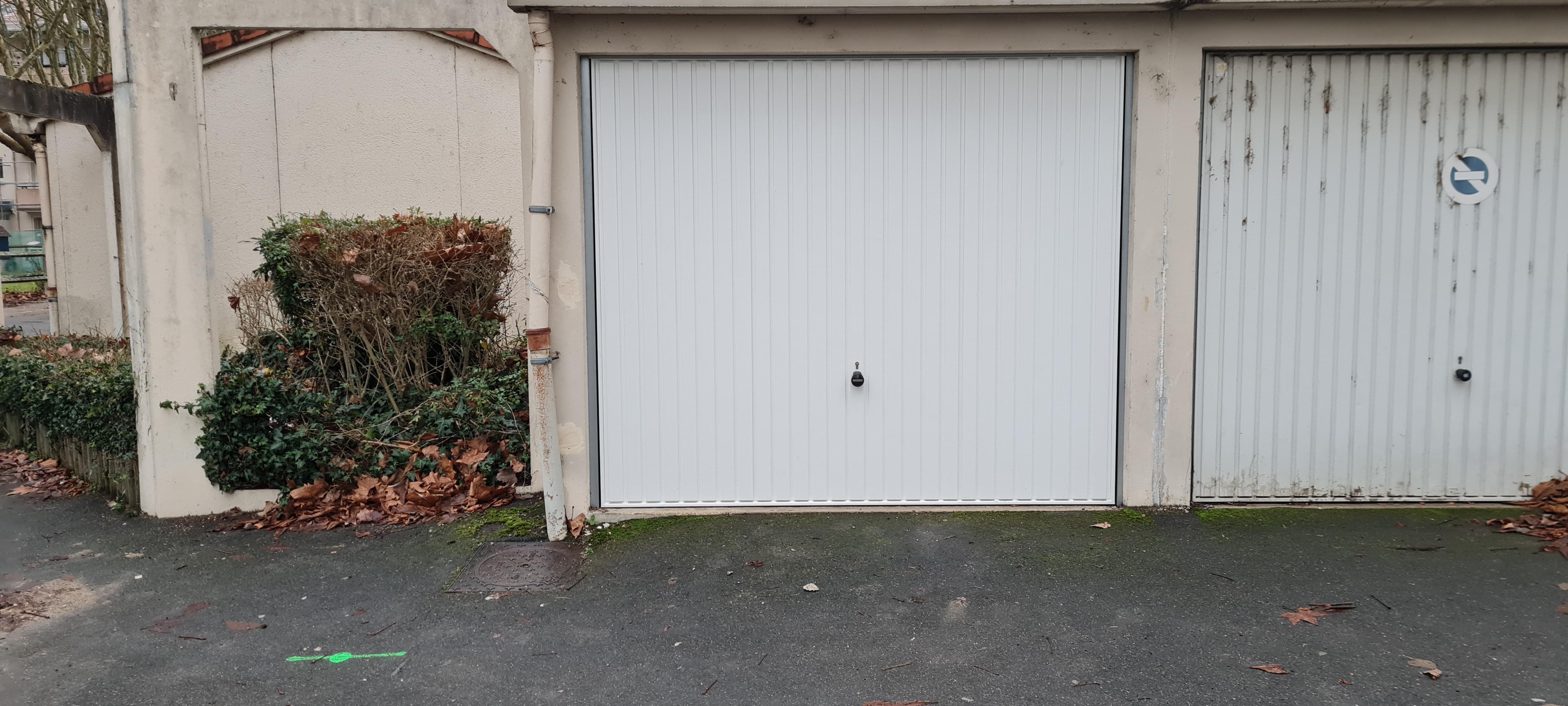 Box plain pied Melun 13m2 - KEY