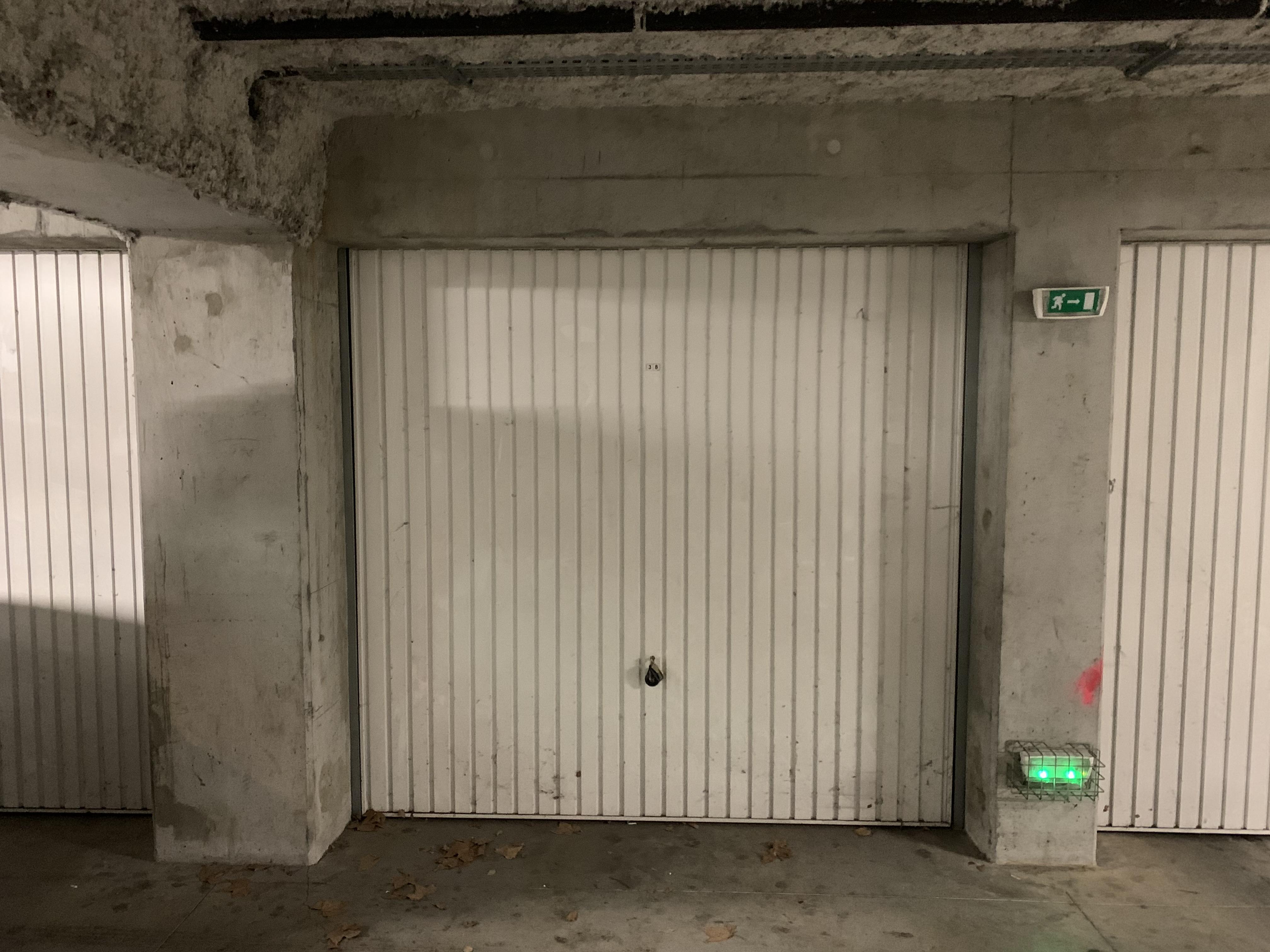 Garage à louer sous-sol Chambéry