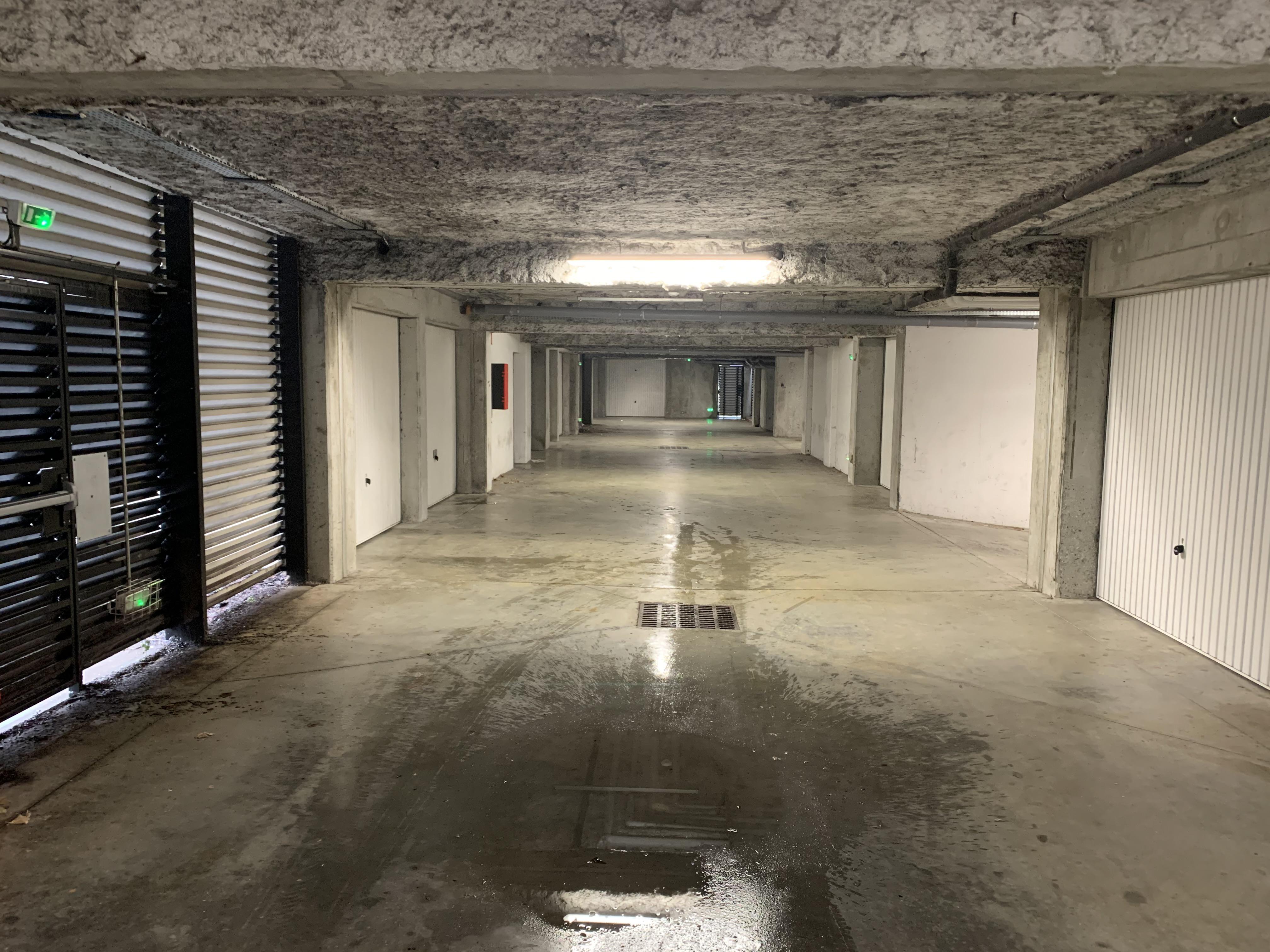 Garage à louer sous-sol Chambéry