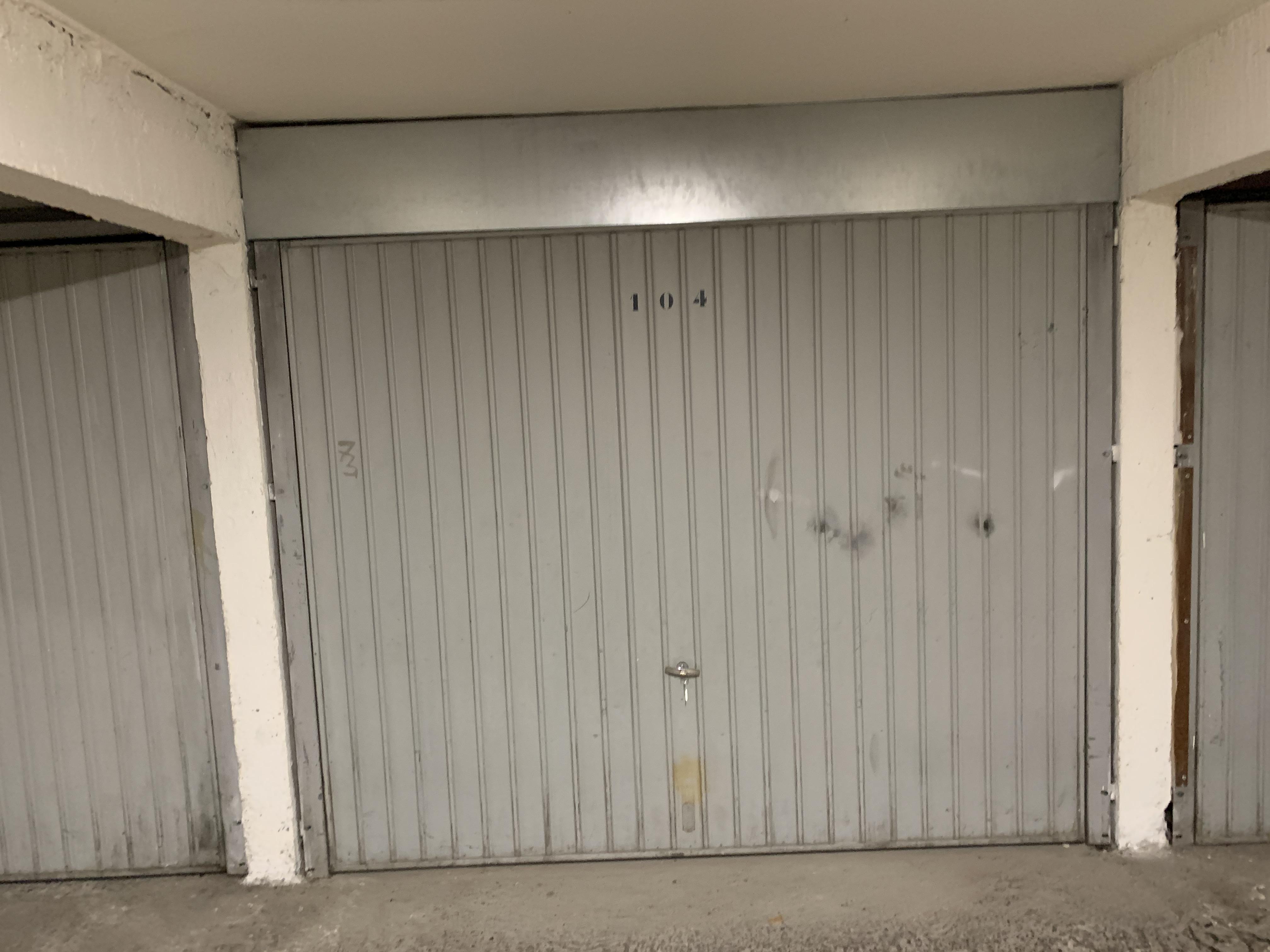 Garage à louer