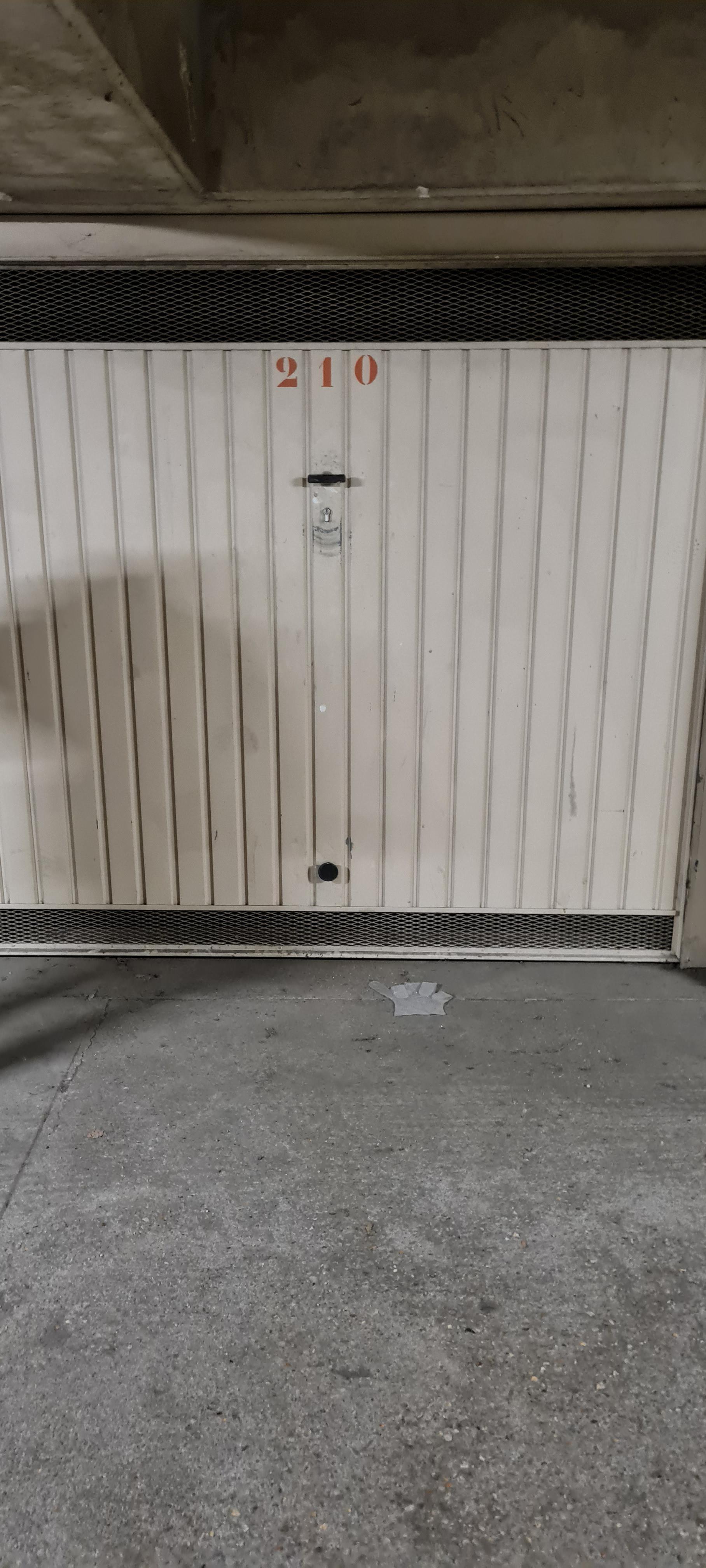 Box sécurisé Melun à louer sous-sol - KEY