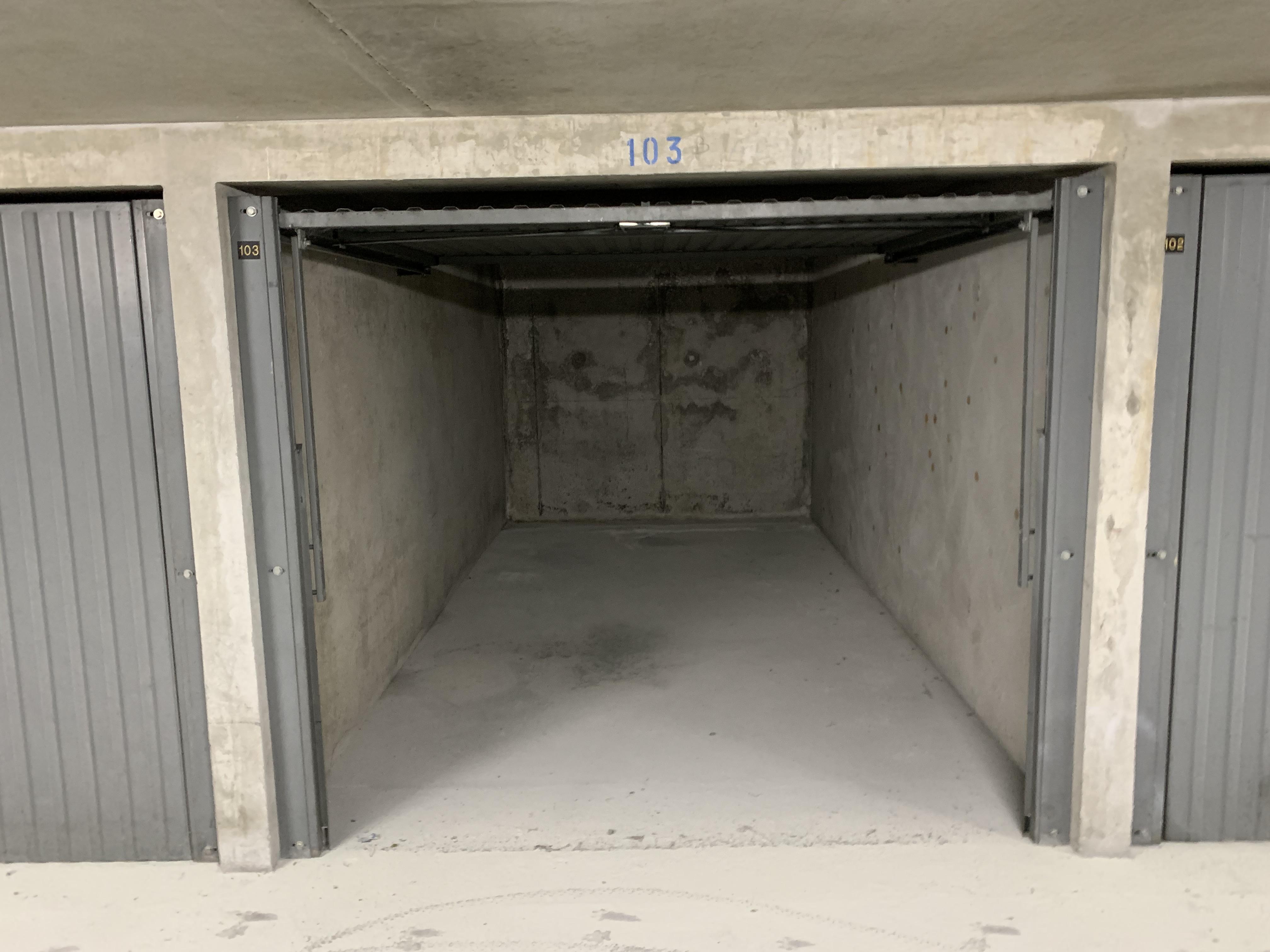 Location Garage de 12m² à Leysse