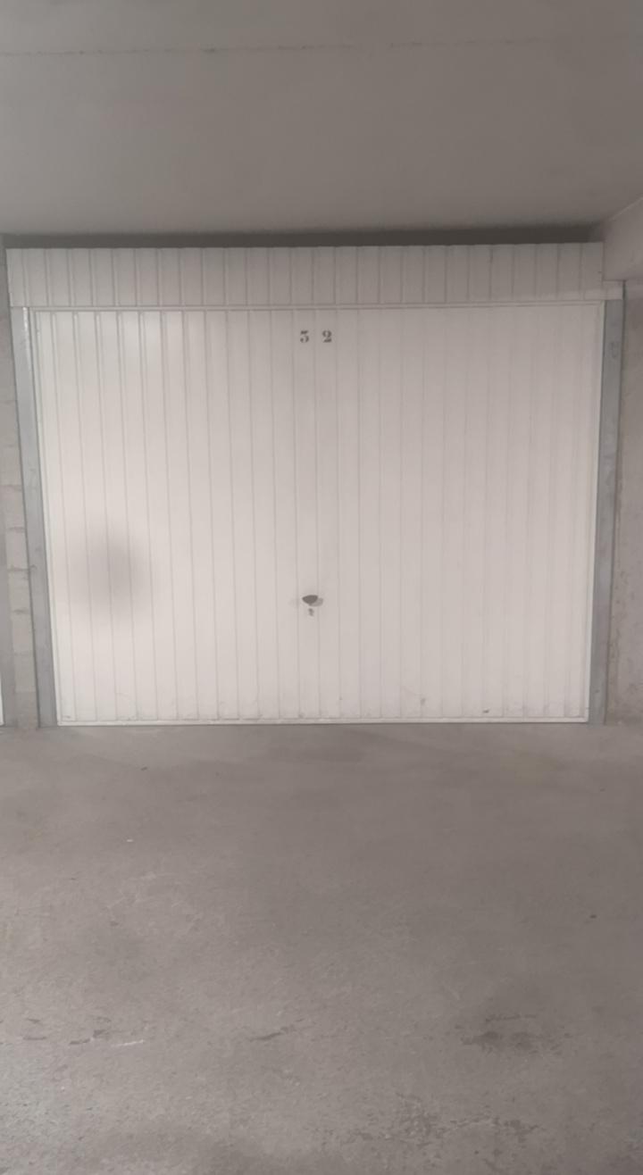 Double stationnement / L'Isle d'Abeau
