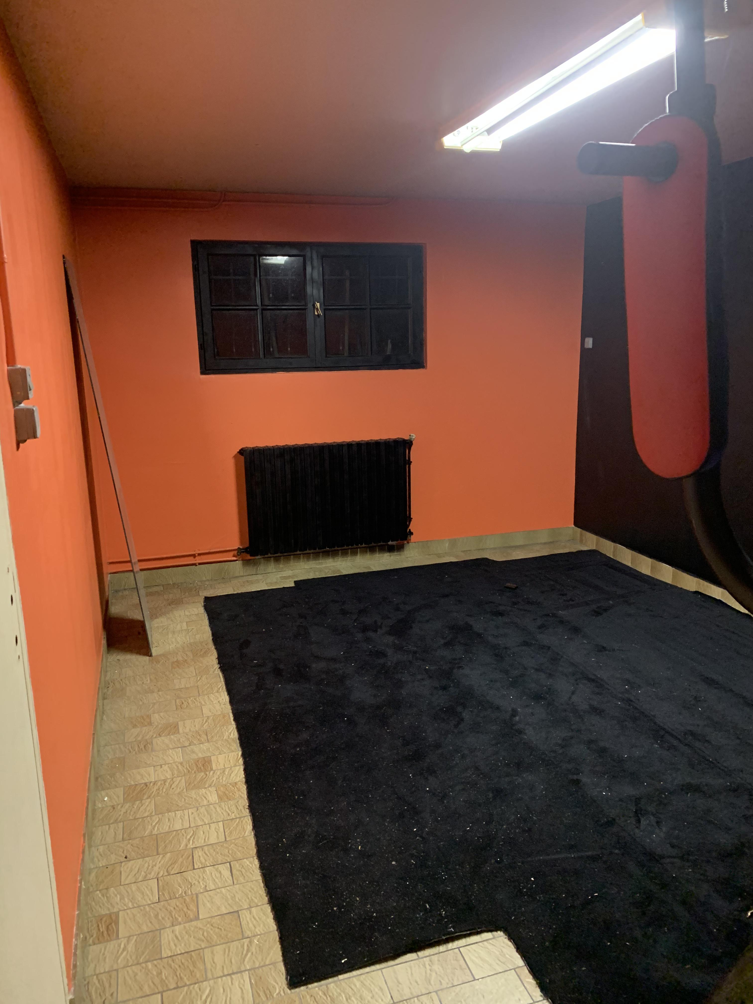 Location d une pièce de sous sol (10m2)