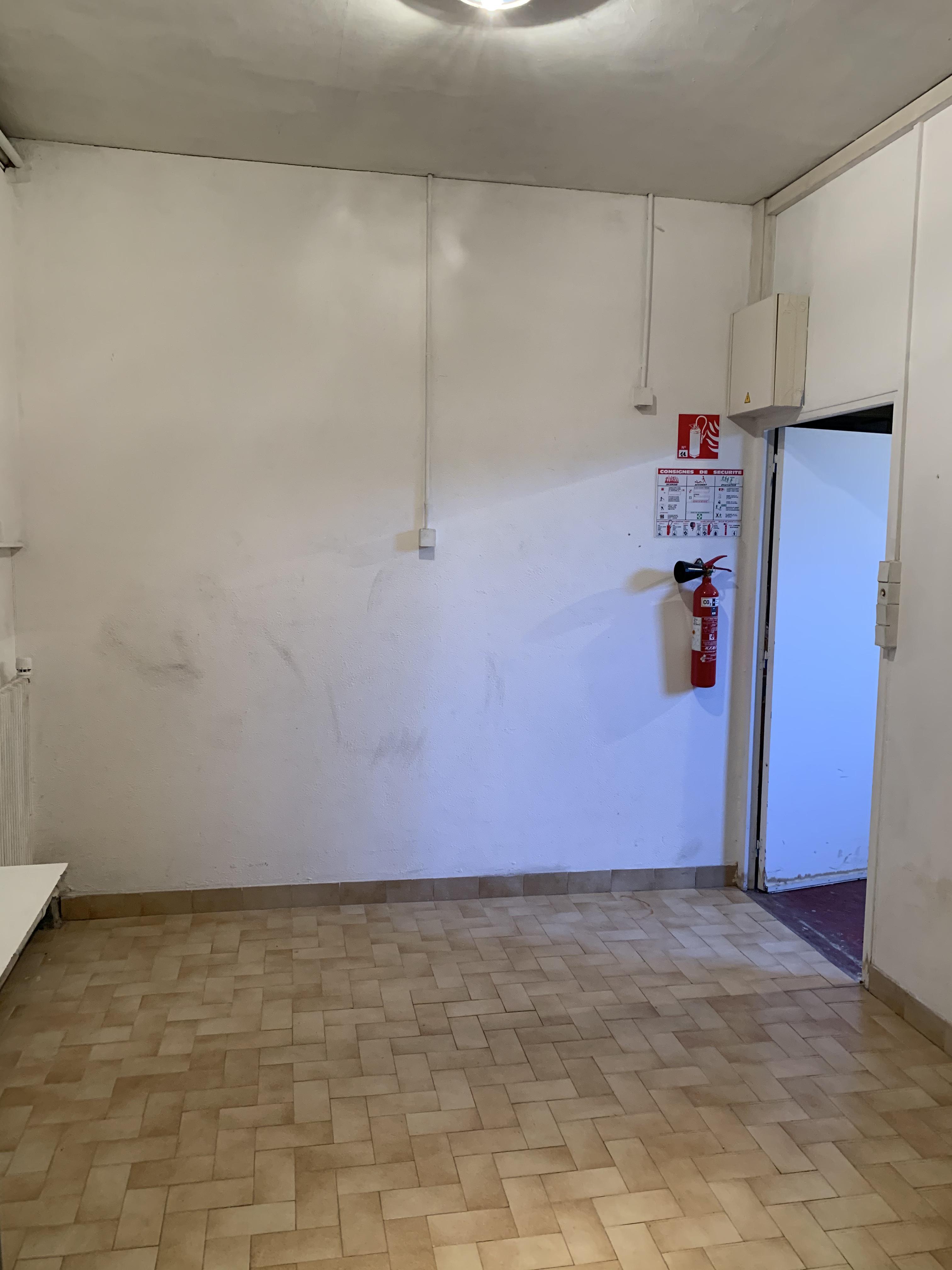 BOX fermé et Sécurisé
