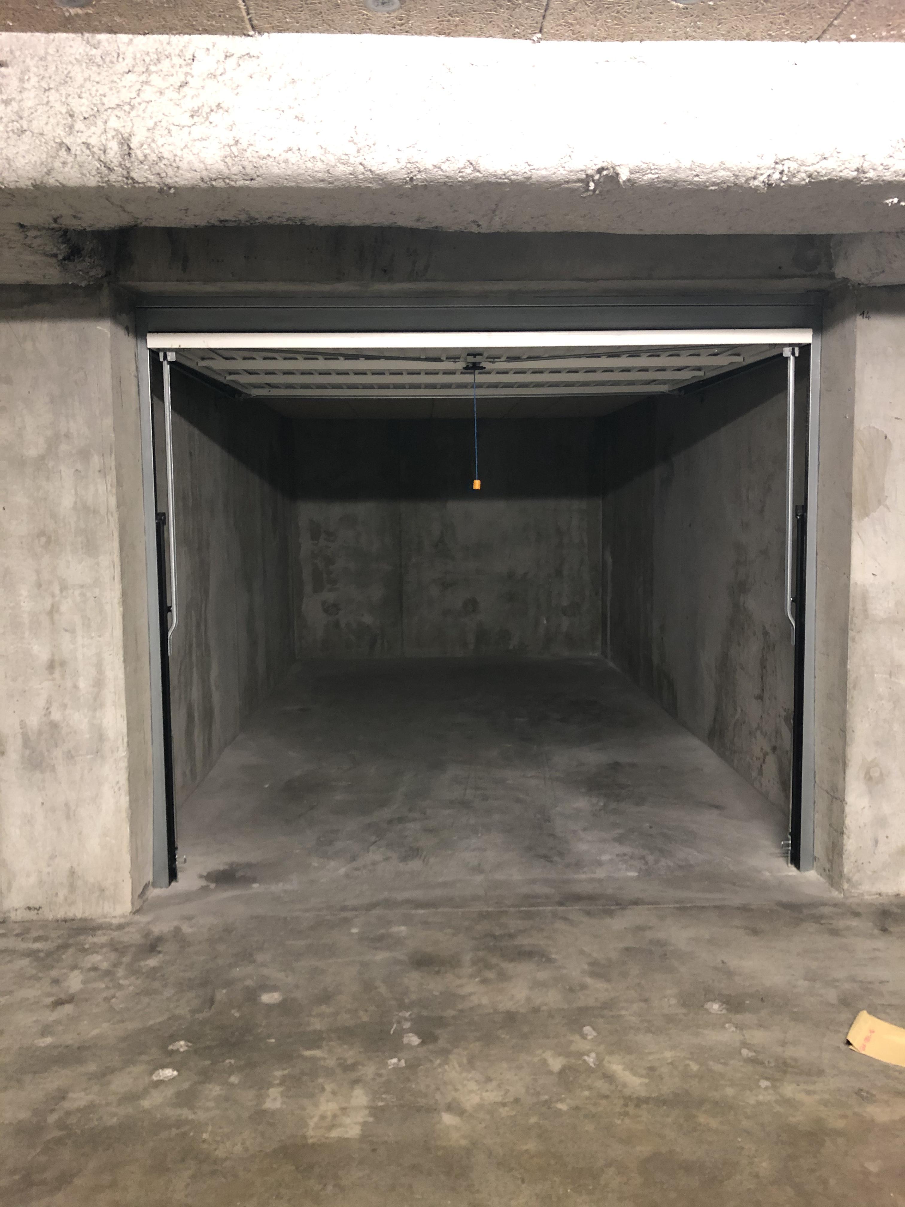 Location garage privé / Echirolles / Grenoble