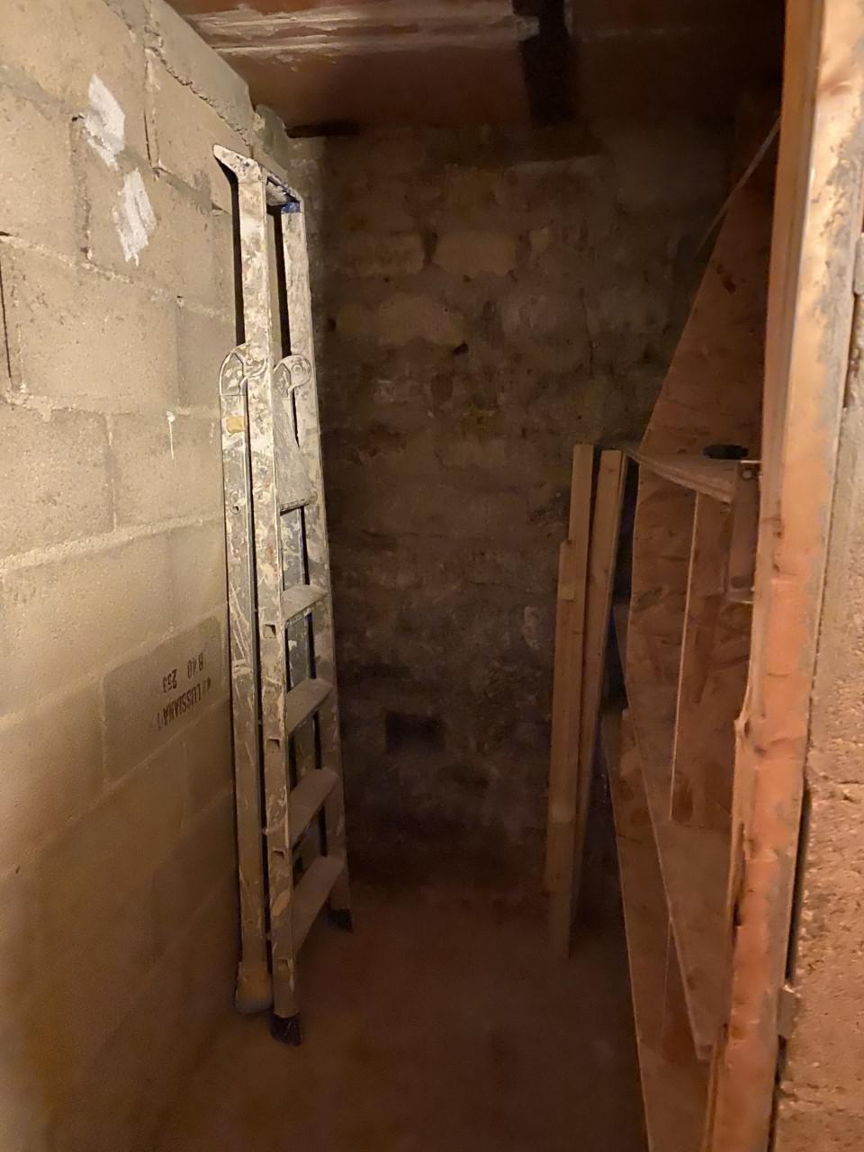 Cave à louer Paris18