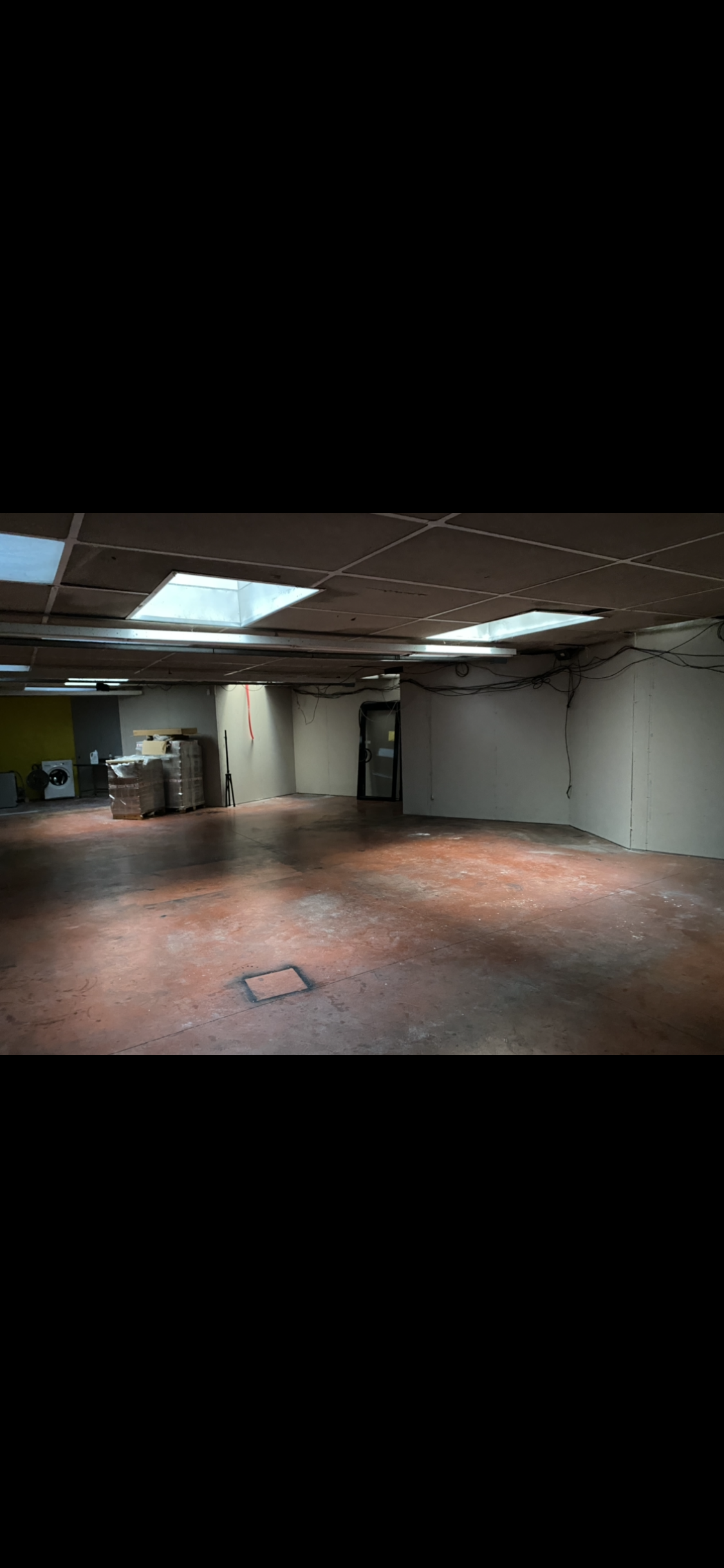 Entrepôt stockage situé ZA La Vacquerie Gouzeaucourt 360