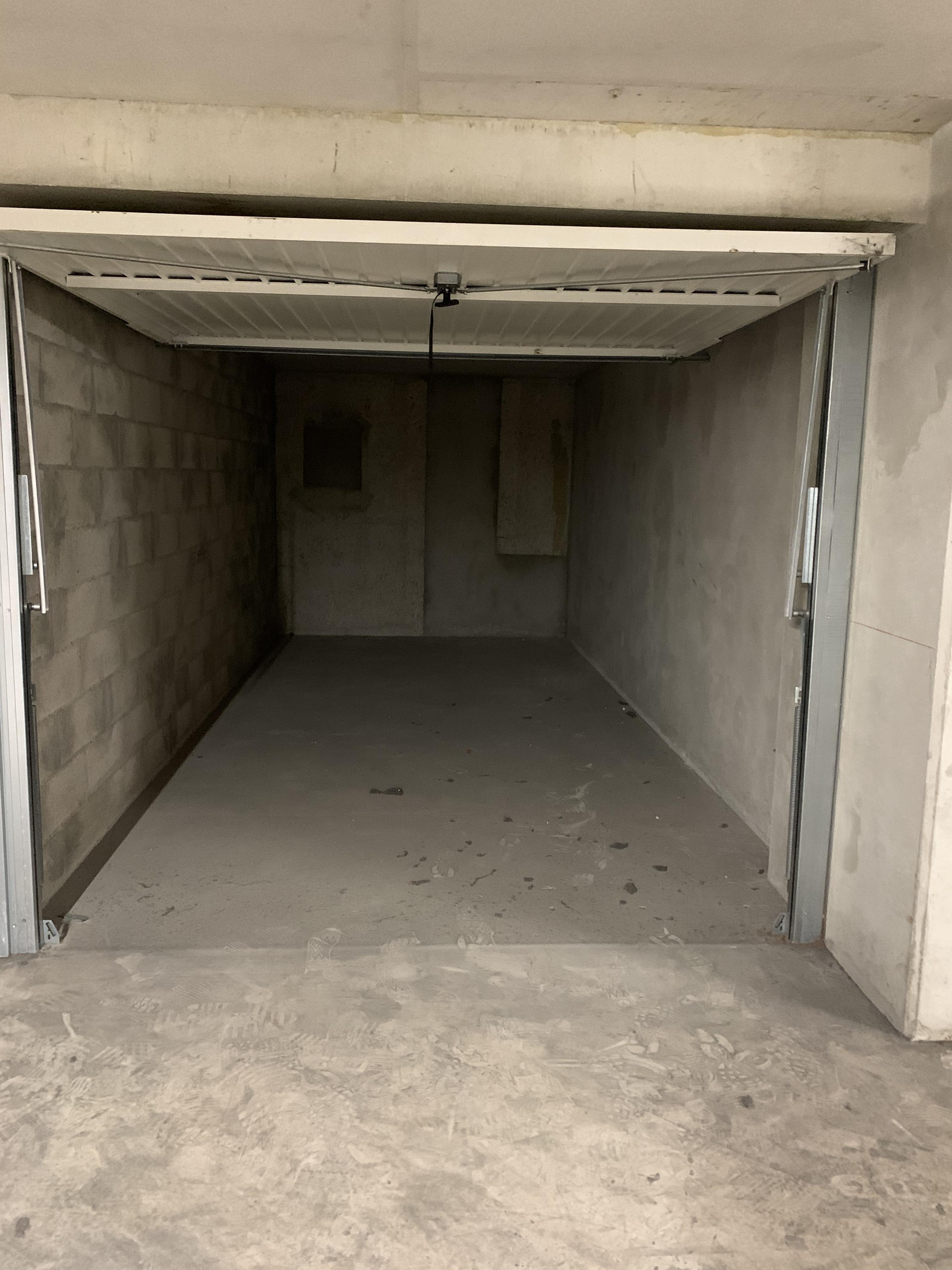 Location garage Vélodrome / parking fermé