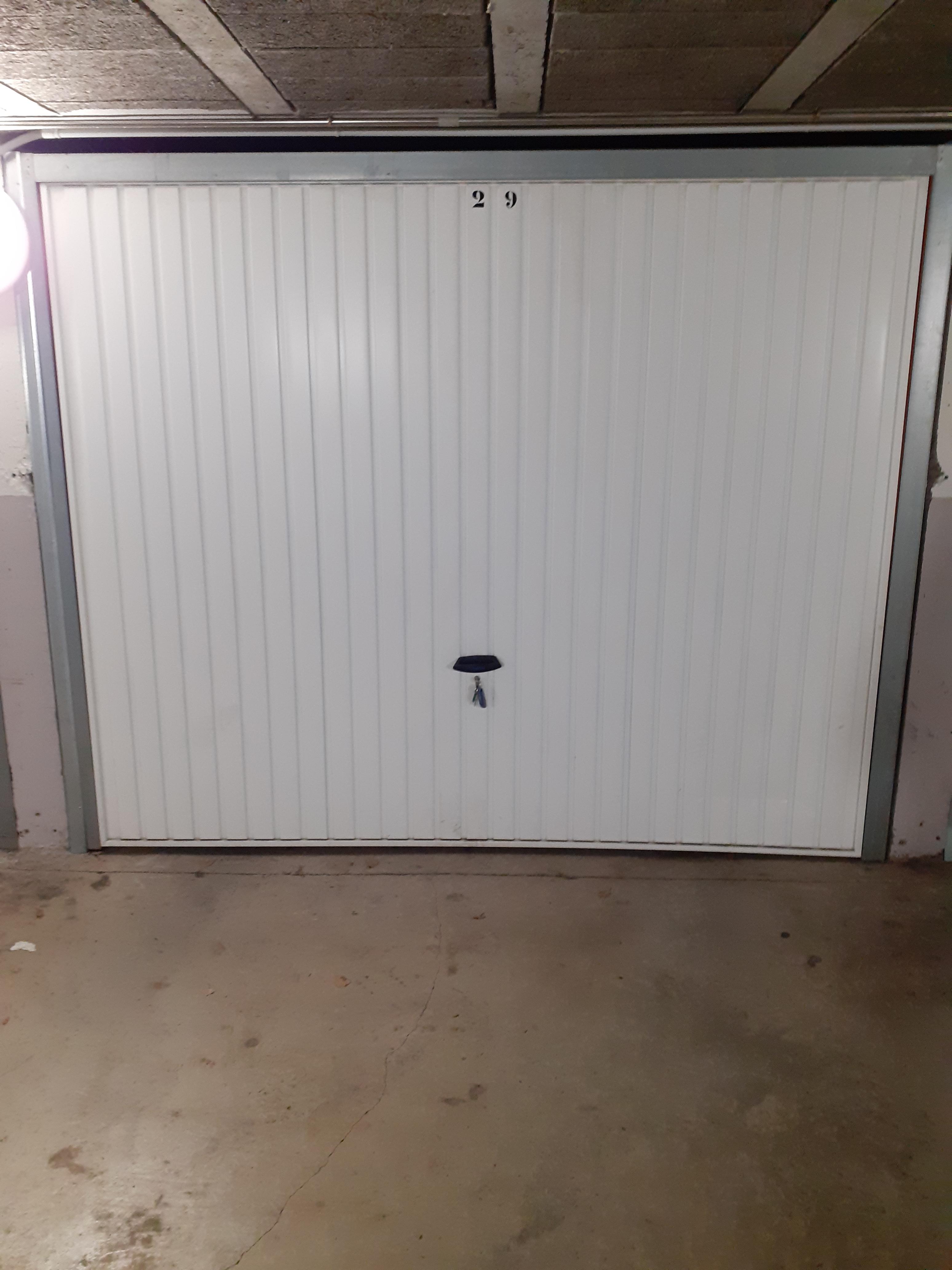 Garage en sous-sol proche Evian