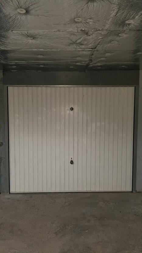 Garage fermé en sous-sol à Evreux