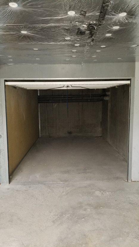 Garage fermé en sous-sol à Evreux