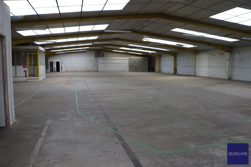 Entrepôt de stockage de 6 000 m² divisible