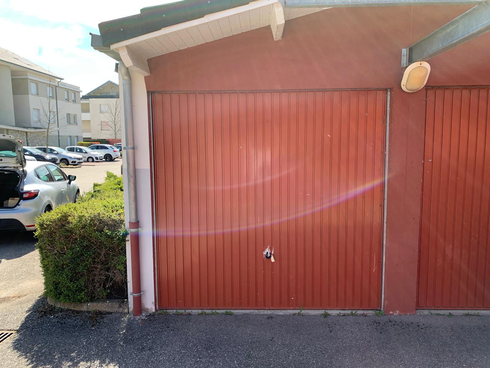 Garage à louer proche Chambéry